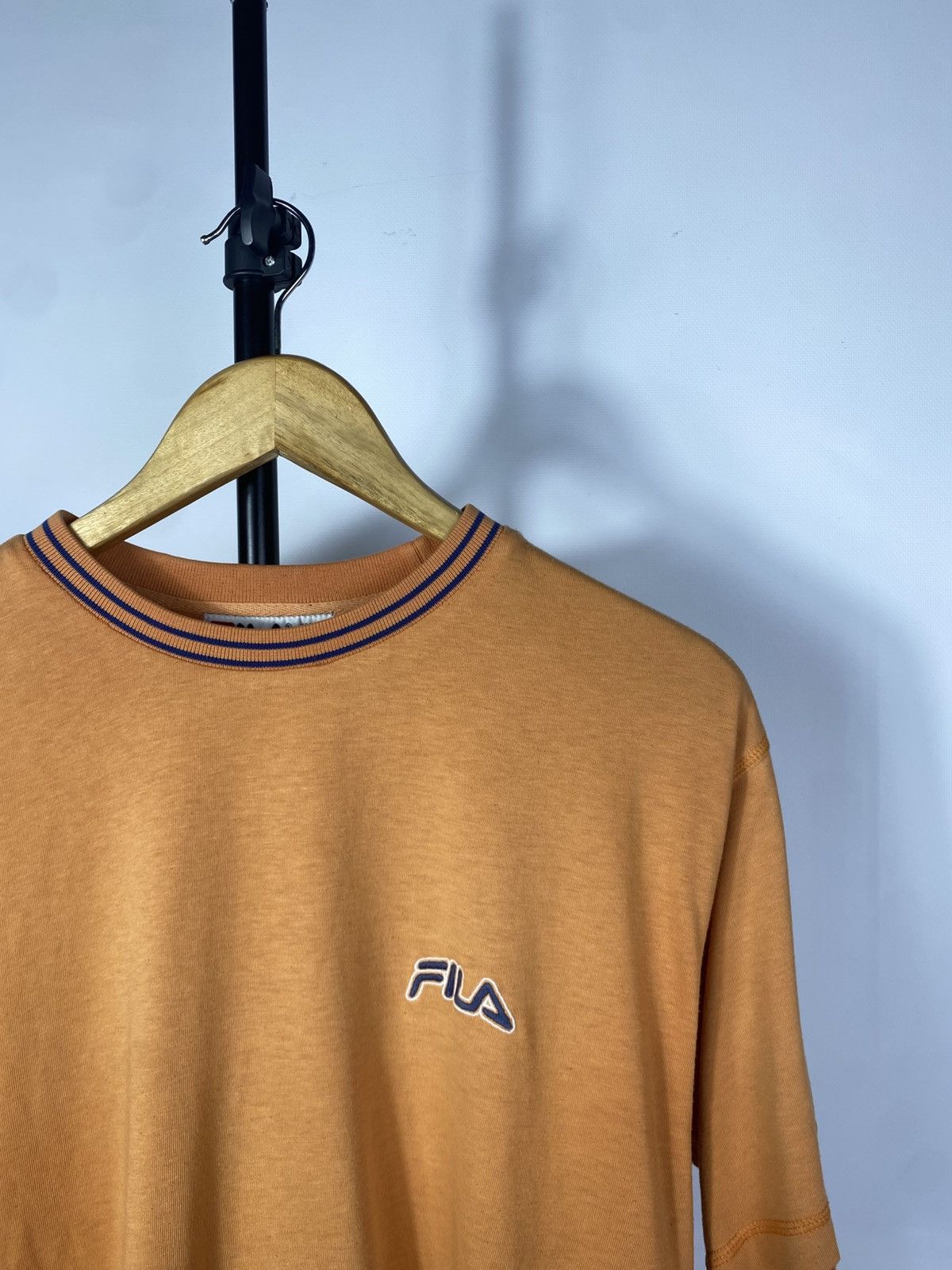 Fila × Vintage Vintage 90s Fila Blank Orange small Faded Y2K T shirt Size US M / EU 48-50 / 2 - 5 Thumbnail