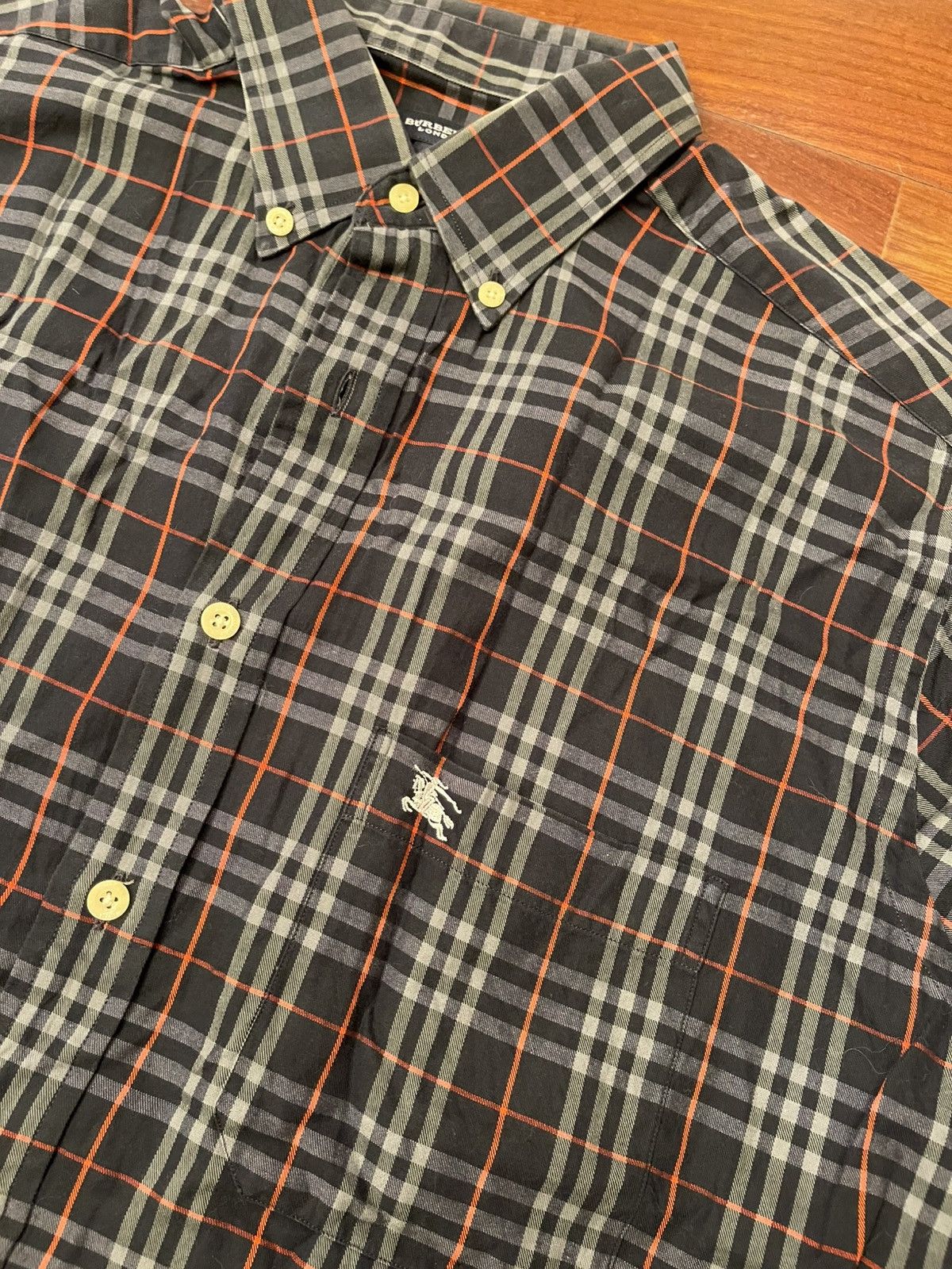 Burberry Burberry Plaid Button-Down Shirt Size US M / EU 48-50 / 2 - 2 Thumbnail