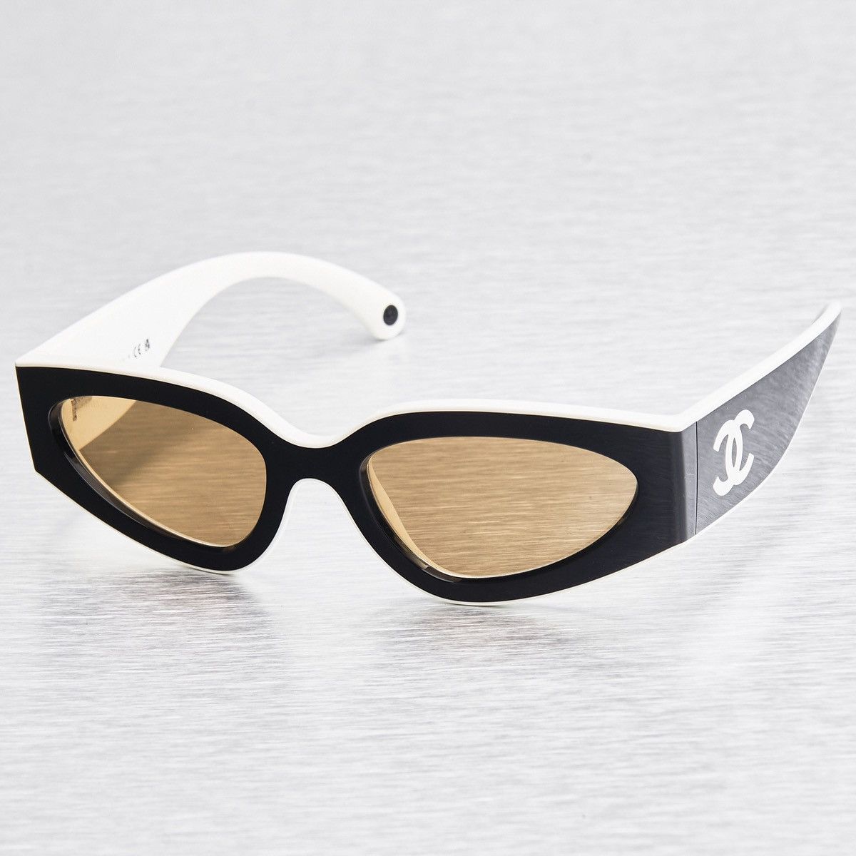 Chanel CHANEL 0CH6056 165653 SUNGLASSES Size ONE SIZE - 2 Thumbnail