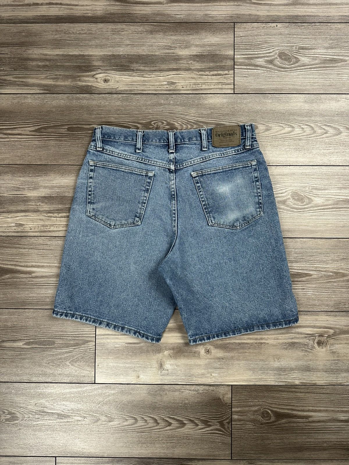 Vintage Vintage Y2K Wrangler Denim Shorts Size US 35 - 2 Thumbnail