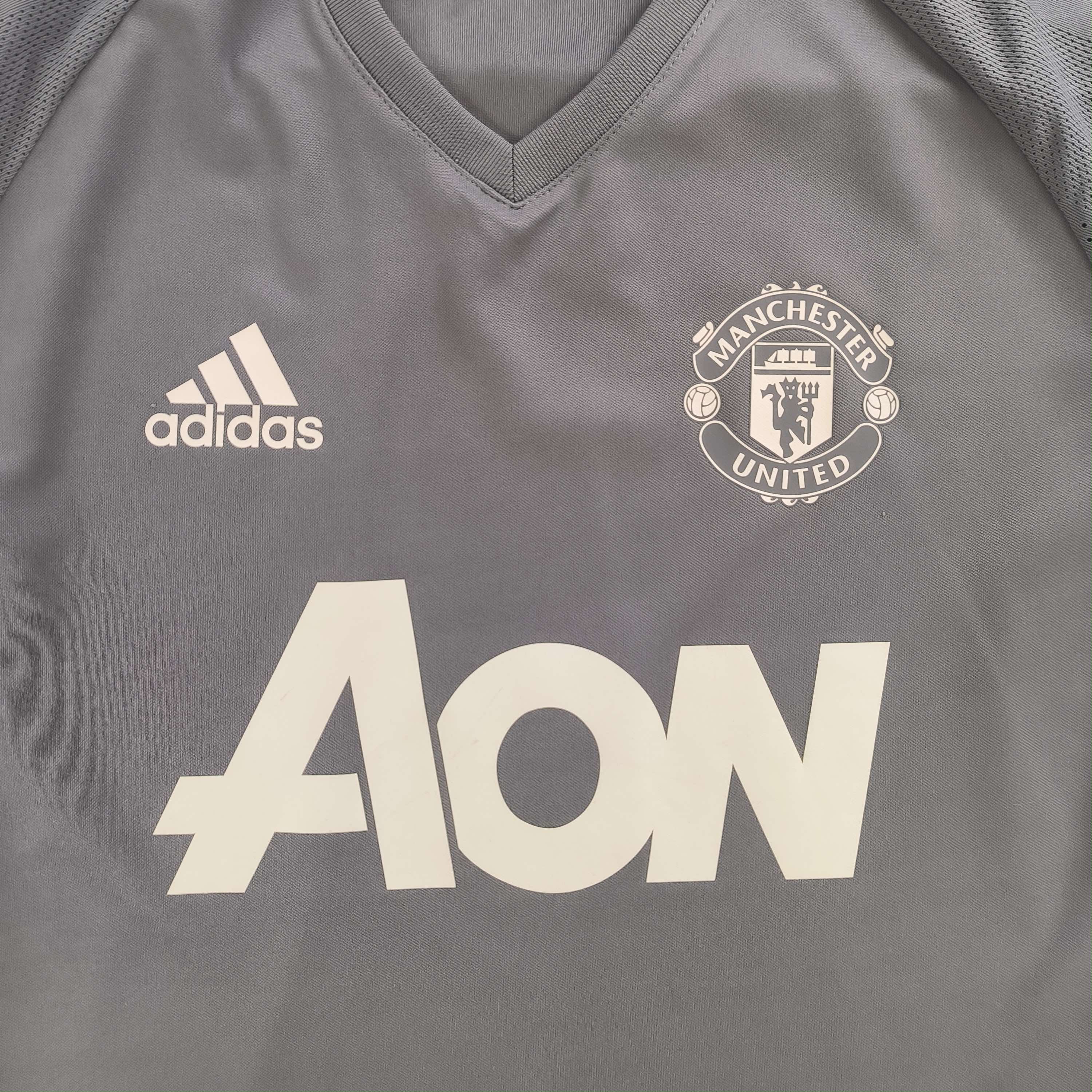 Adidas Manchester United 2017-18 Adidas training football jersey M Size US M / EU 48-50 / 2 - 3 Thumbnail