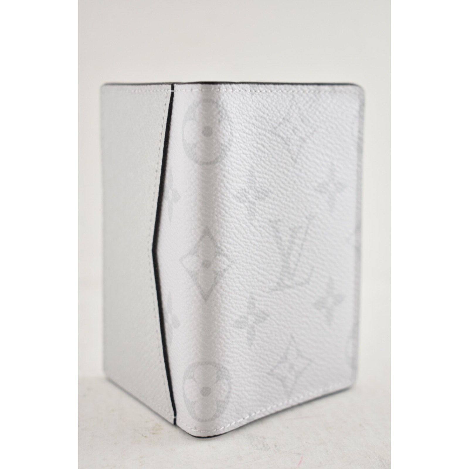 Louis Vuitton Louis Vuitton Taiga Taigarama Antarctica Organizer Wallet Size ONE SIZE - 3 Thumbnail
