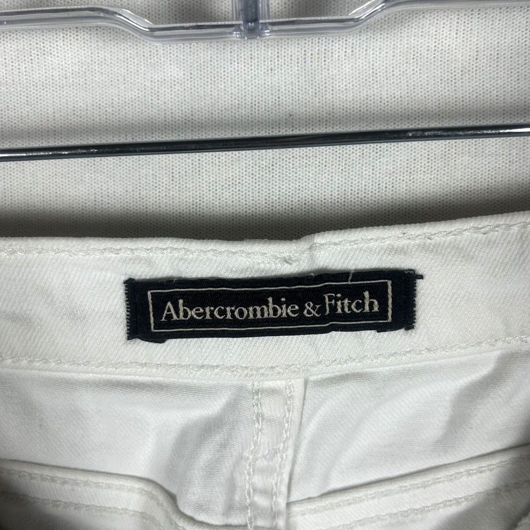 Abercrombie & Fitch Abercrombie & Fitch White Denim Shorts Size 24 A&F Stretch Mid Rise Cut-Off Womens Jeans Short Shorts Women White Denim Shorts 24 Mens? No, Womens Size 42" / US 20 - 3 Thumbnail