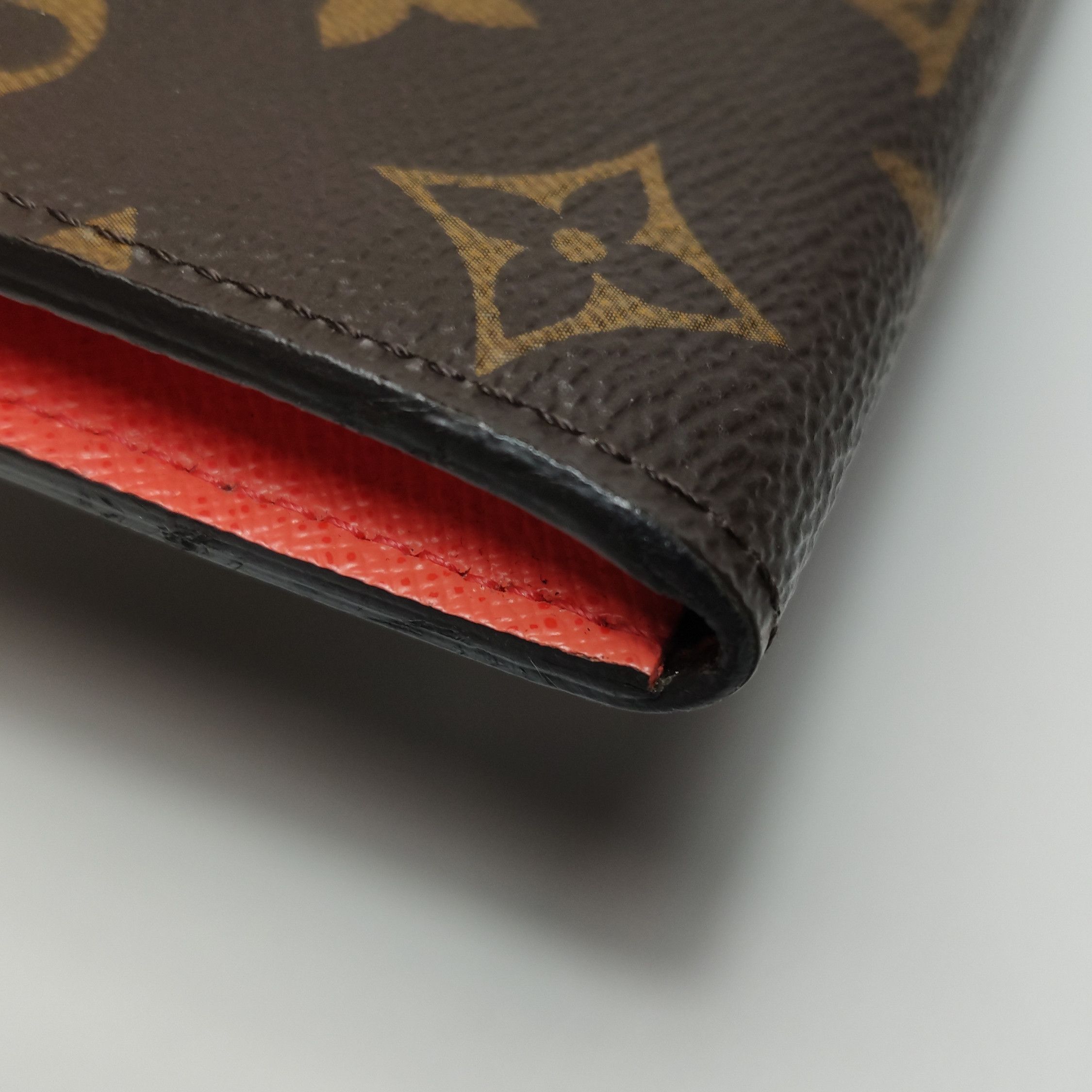 Louis Vuitton Louis Vuitton (LV) Emilie leather Monogram print snap walle Size ONE SIZE - 7 Thumbnail