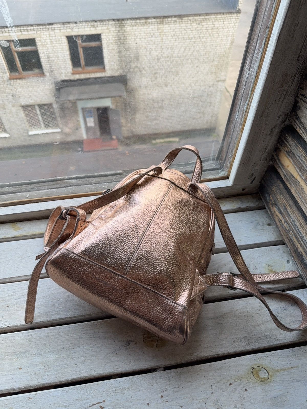LIEBESKIND BERLIN Vintage LIEBESKIND BERLIN faded Leather backpack pink gold Size ONE SIZE - 10 Thumbnail