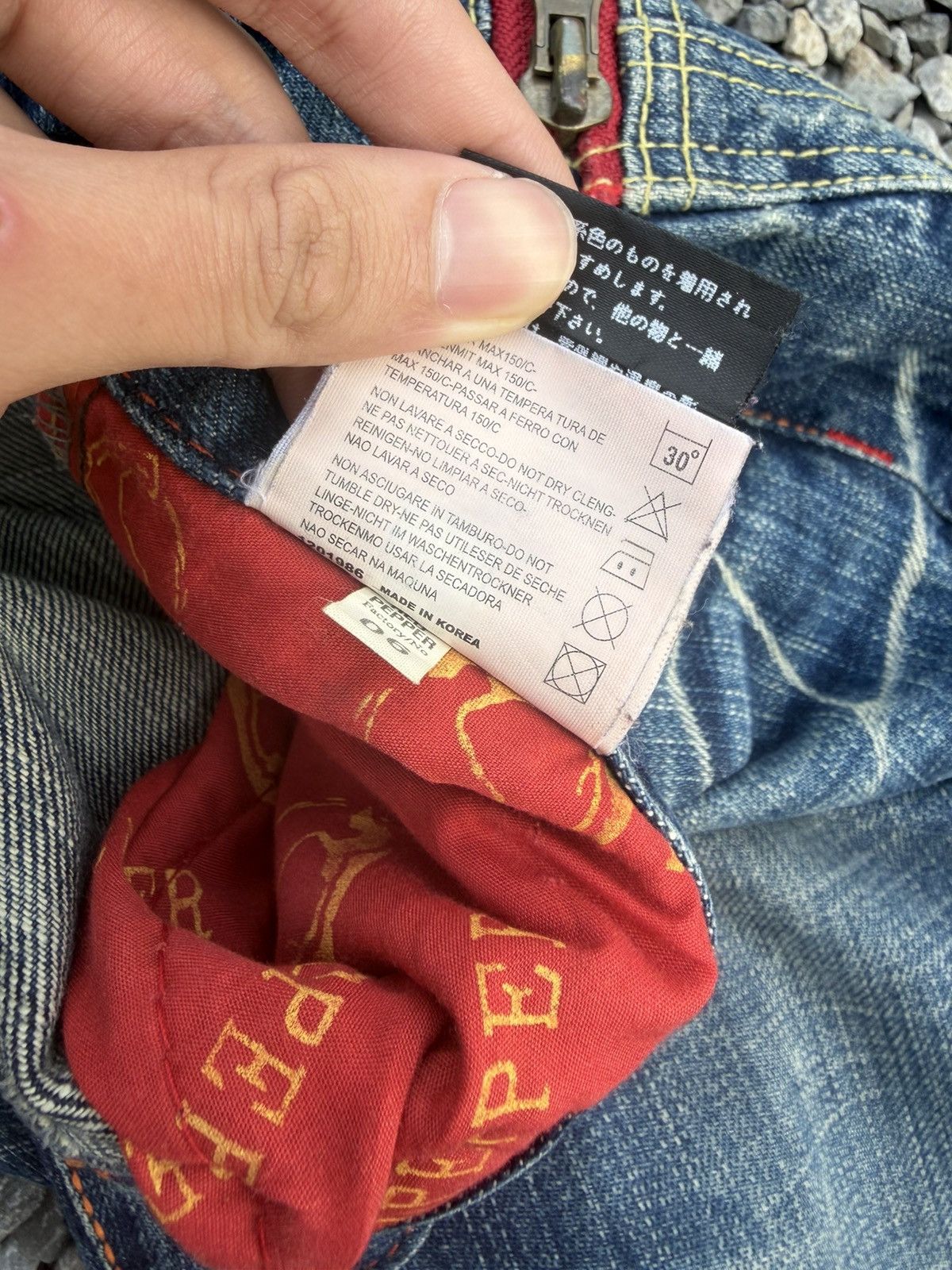 Tornado Mart RED PEPPER RUSTY CLAWNMARK JAPANESE PUNK DISTRESSED DENIM Size US 32 / EU 48 - 17 Thumbnail