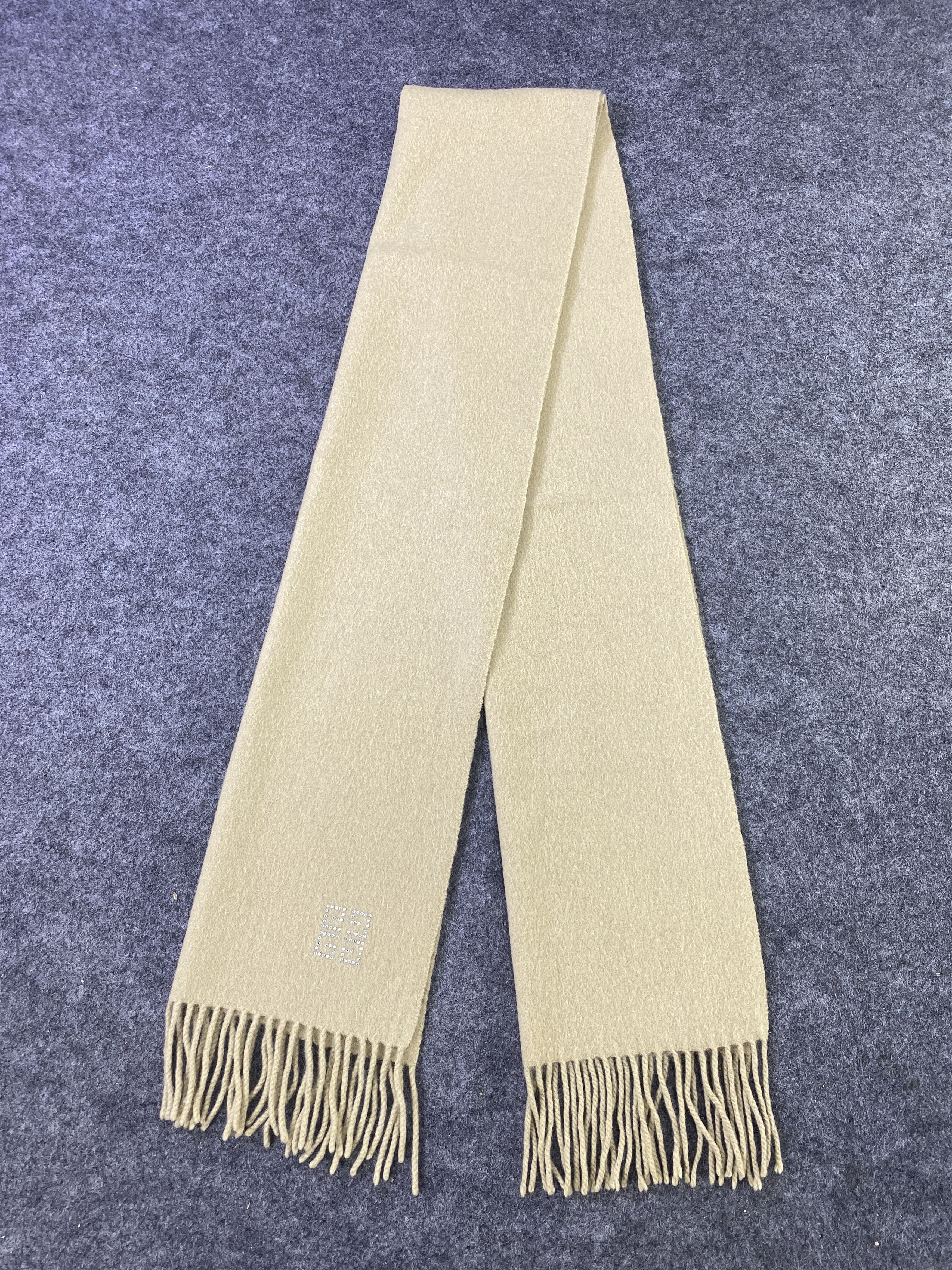 Givenchy Givenchy Scarf / Muffler / Neckwear -T996 Size ONE SIZE - 4 Thumbnail