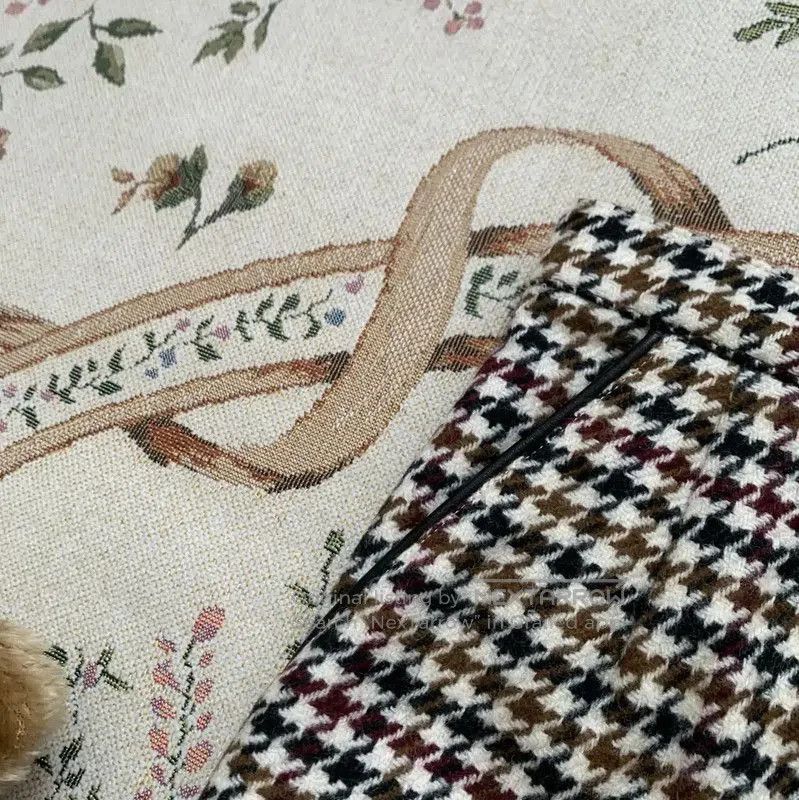Burberry Burberry Khaki Wool Houndstooth Midi Skirt. Size 28" / US 6 / IT 42 - 3 Thumbnail