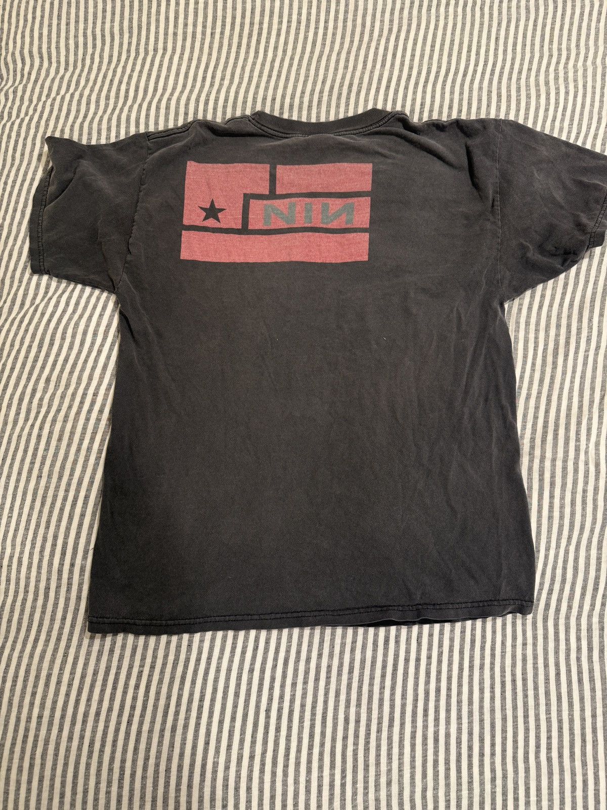 Vintage Vintage Number Nine Art Is Resistance T Shirt Size US L / EU 52-54 / 3 - 1 Thumbnail