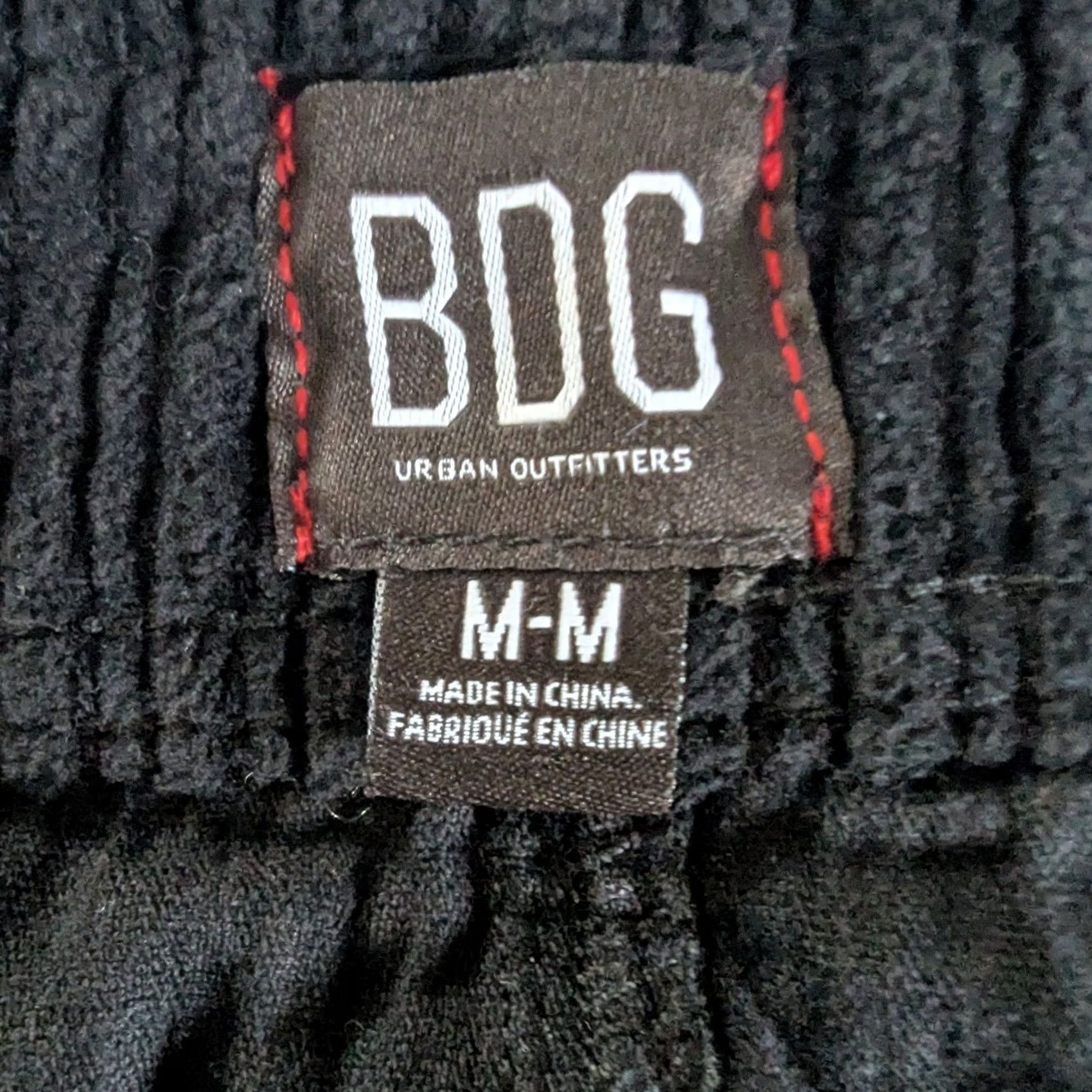 Urban Outfitters BDG Urban Outfitters Black Corduroy Mini Skirt Women's M Vintage? No Size 32" / US 10 / IT 46 - 4 Thumbnail