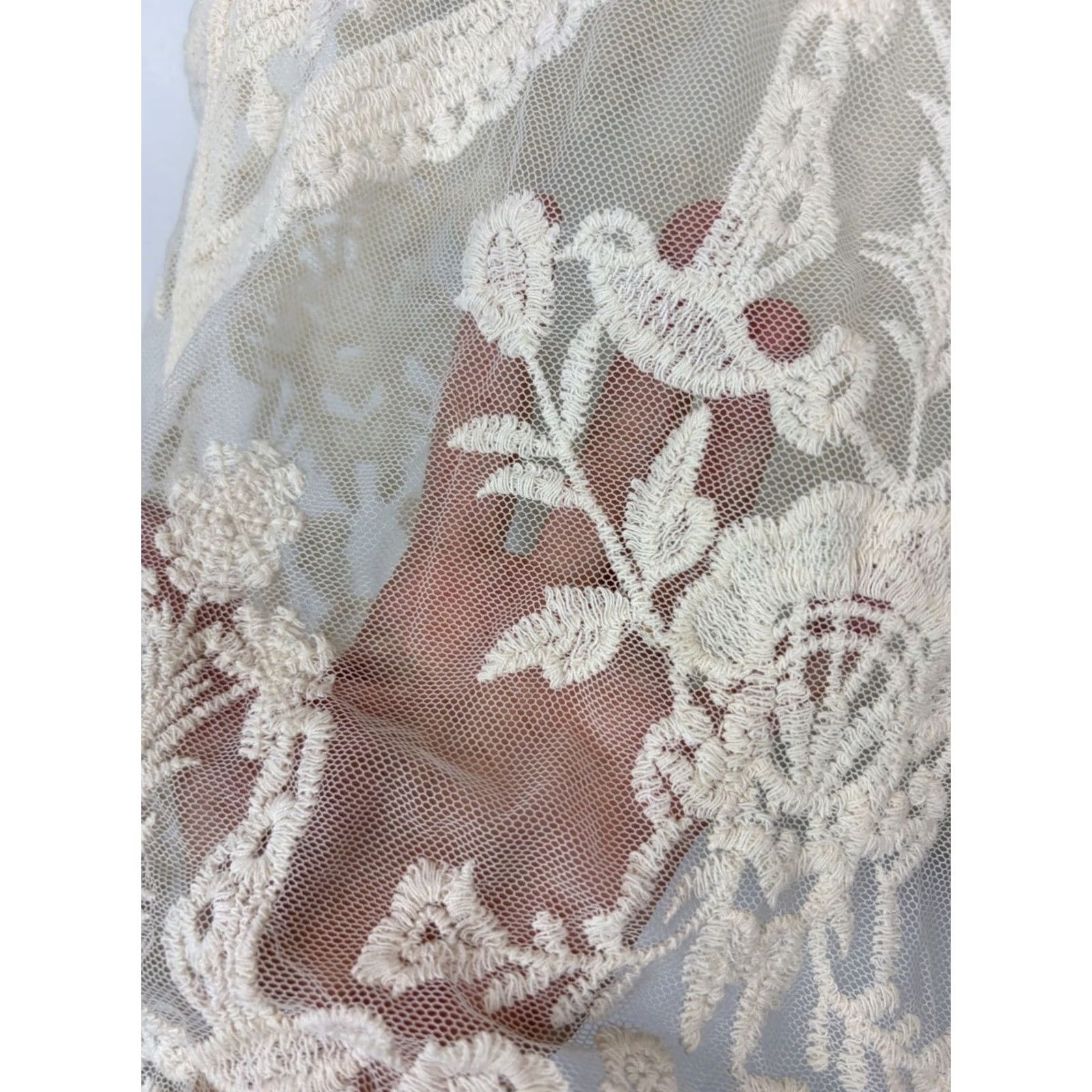 Vintage Ivory Sheer Embroidered Lace Tank Top Medium Womens Festival Boho Hippie Size S / US 4 / IT 40 - 5 Thumbnail