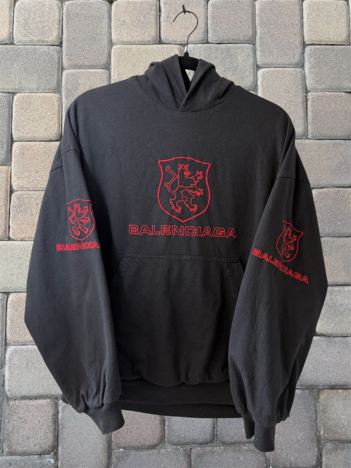 Balenciaga Balenciaga lion crest hoodie | Grailed
