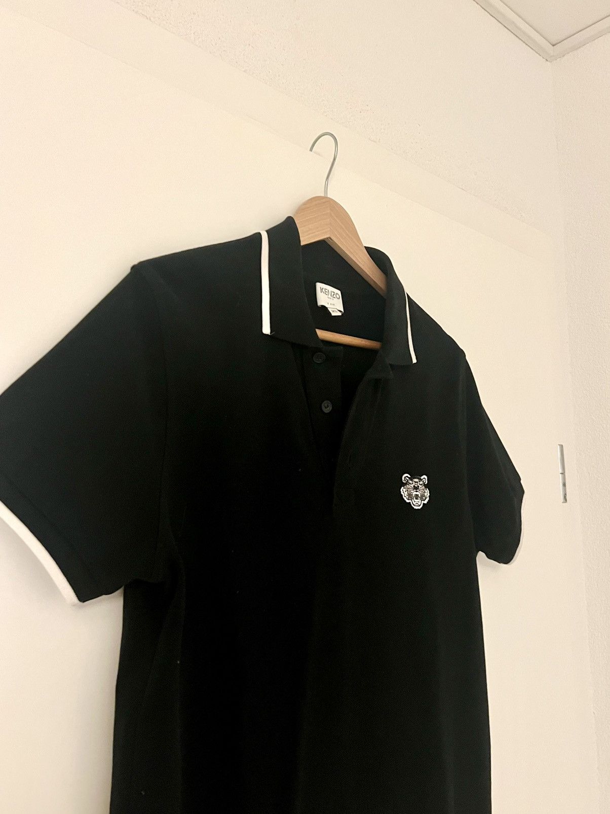 Kenzo NEVER WORN Kenzo Lion Polo Shirt All Black White Detailing Size US S / EU 44-46 / 1 - 3 Thumbnail