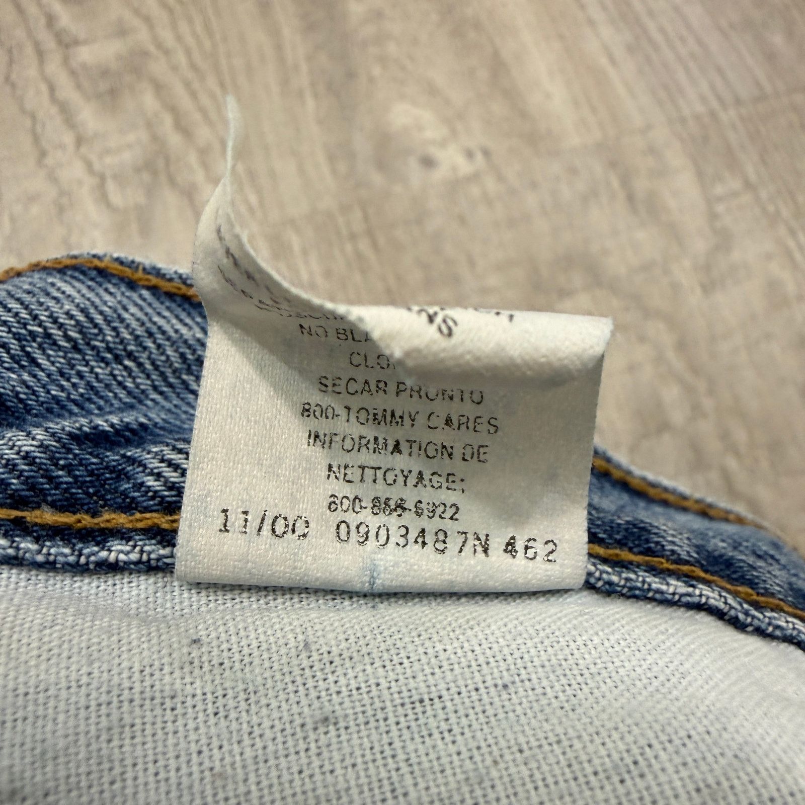 Tommy Hilfiger Vintage Tommy Hilfiger Jeans Men's 36x30 Blue Embroidered Size US 36 / EU 52 - 6 Thumbnail