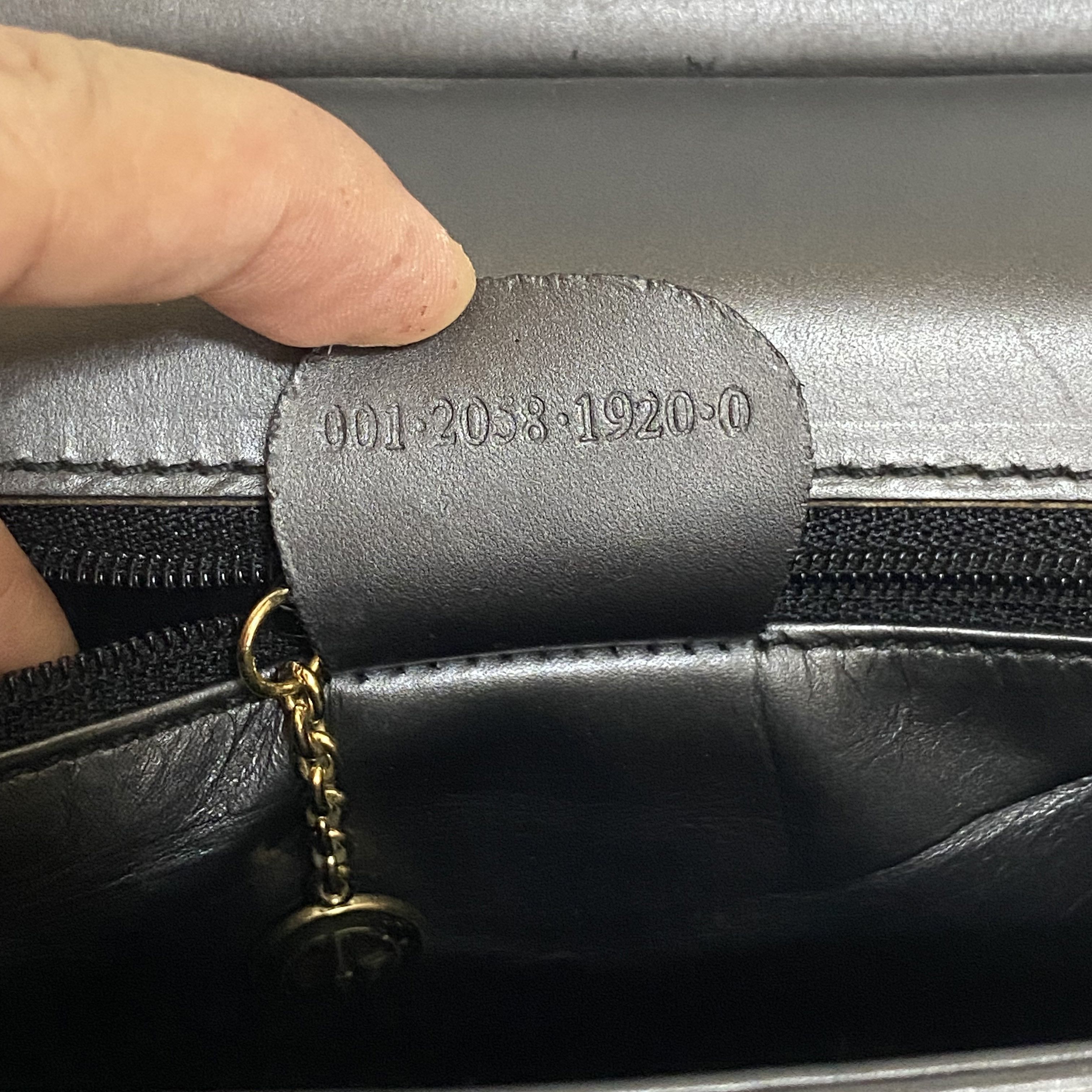 Gucci × Vintage GUCCI Vintage Black Flap Leather Shoulder Bag Size ONE SIZE - 12 Thumbnail