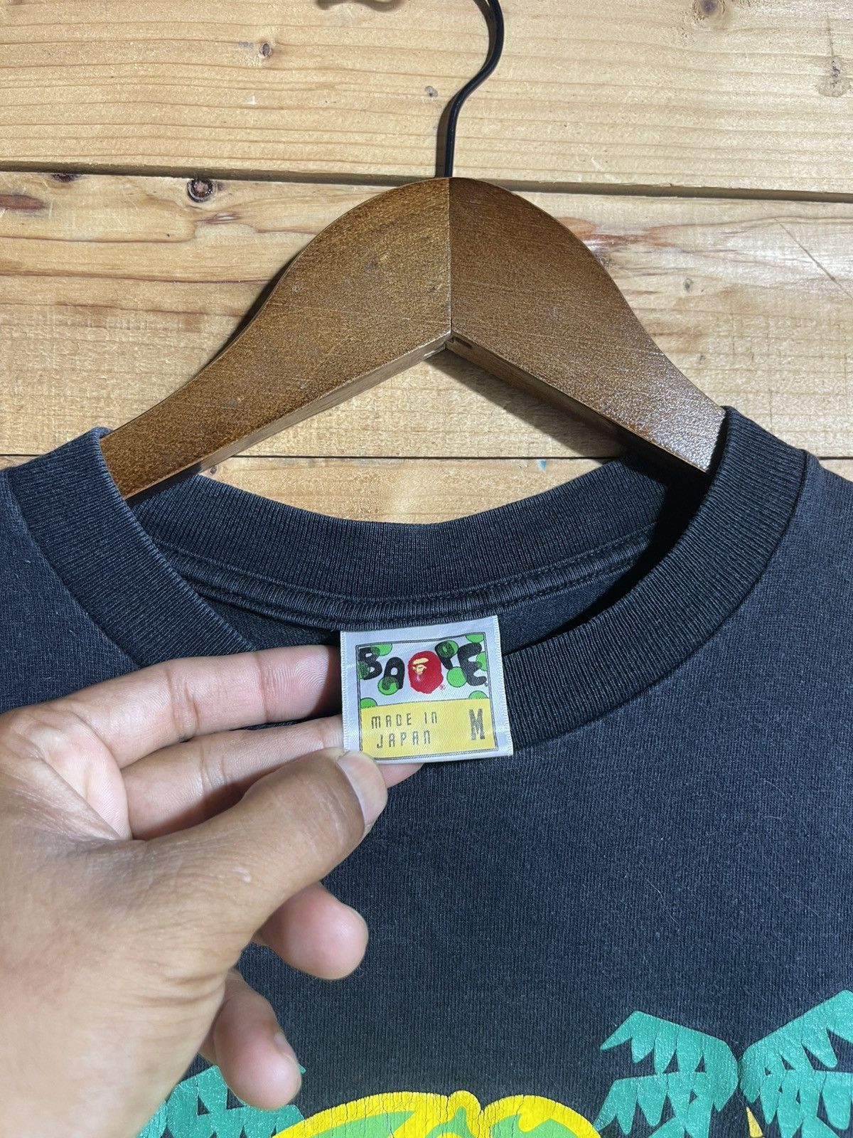 Bape Vintage bape palm trees tshirt Size US M / EU 48-50 / 2 - 5 Thumbnail