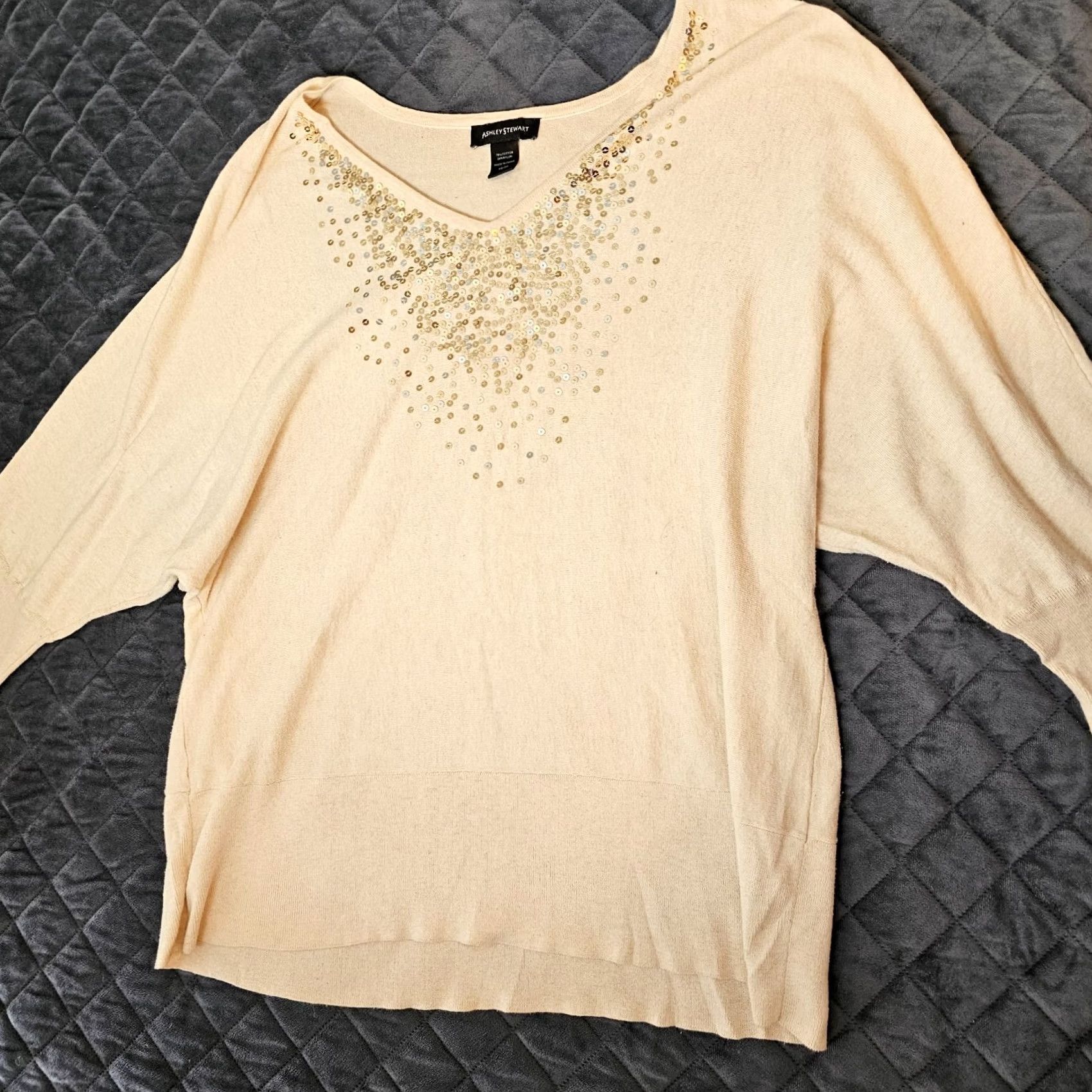 Vintage VINTAGE Ashley Stewart Women’s Plus Size Blouse Shirt V Neck Sequin Long Sleeve Beige 20 Womens Size 3XL / US 20-22 - 6 Thumbnail
