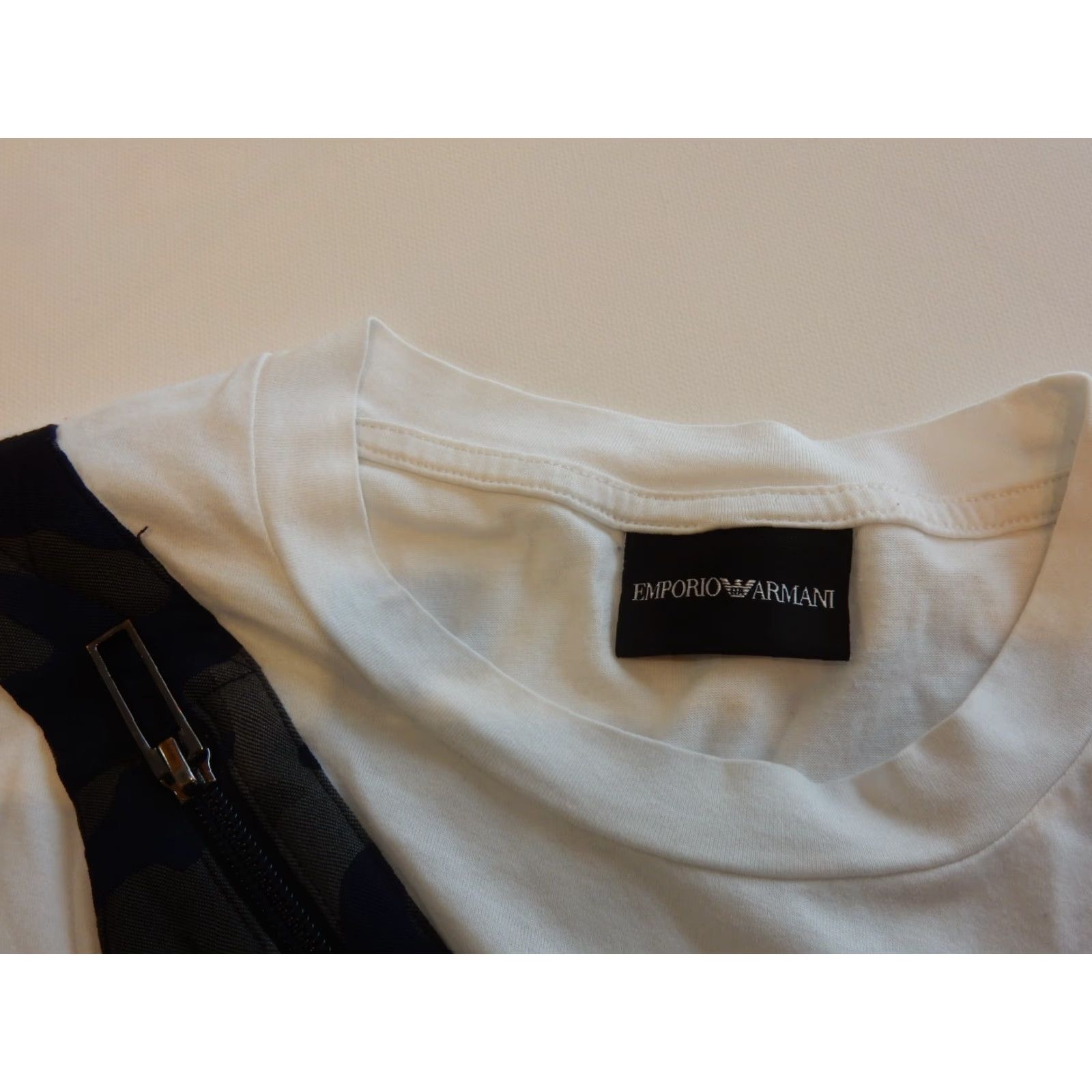 Emporio Armani Emporio Armani T-Shirt Mens Short Sleeve White Size L Zip Pocket Shirt Size US L / EU 52-54 / 3 - 6 Thumbnail