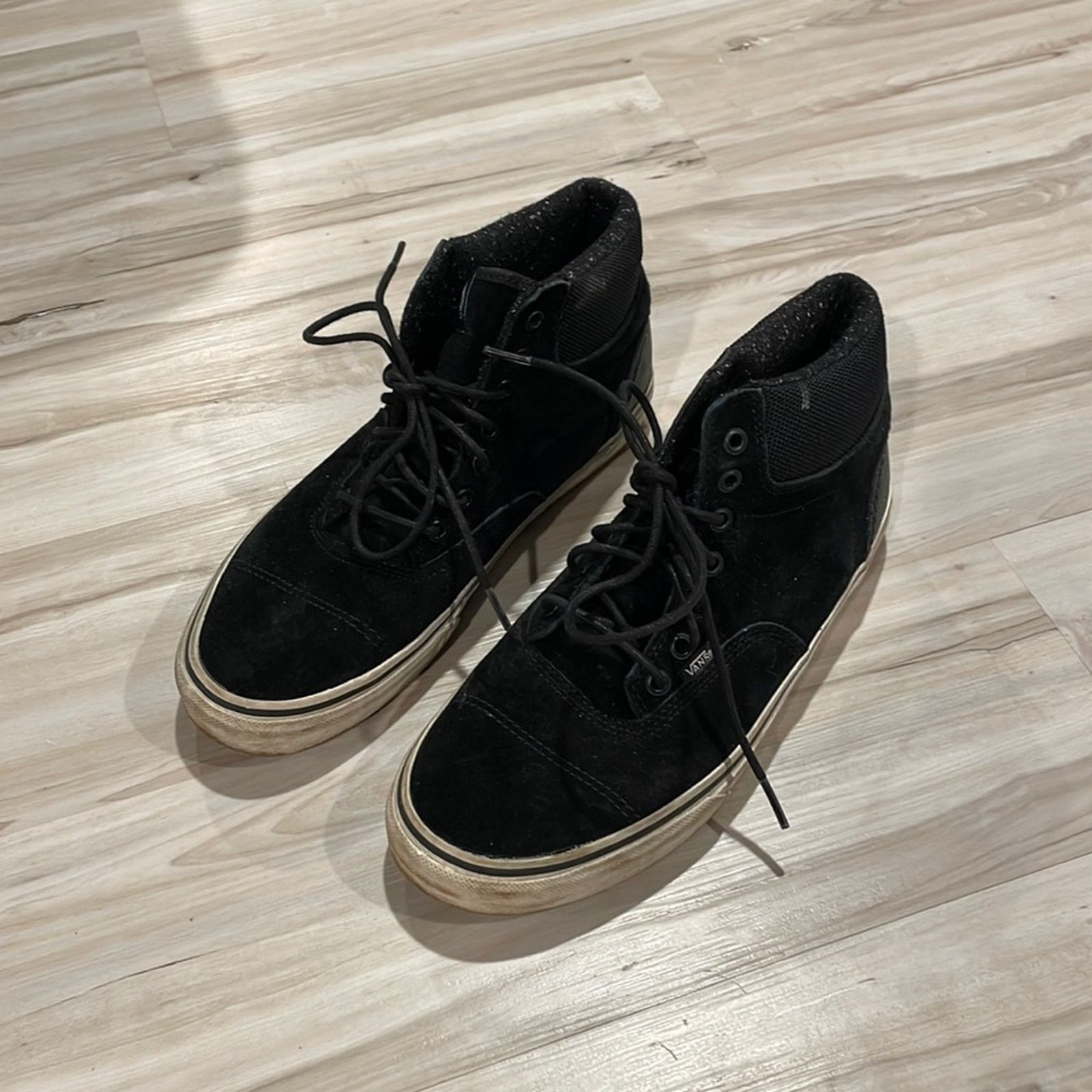 Vans Vans black sneakers mens size 10 black Size US 10 / EU 43 - 1 Thumbnail