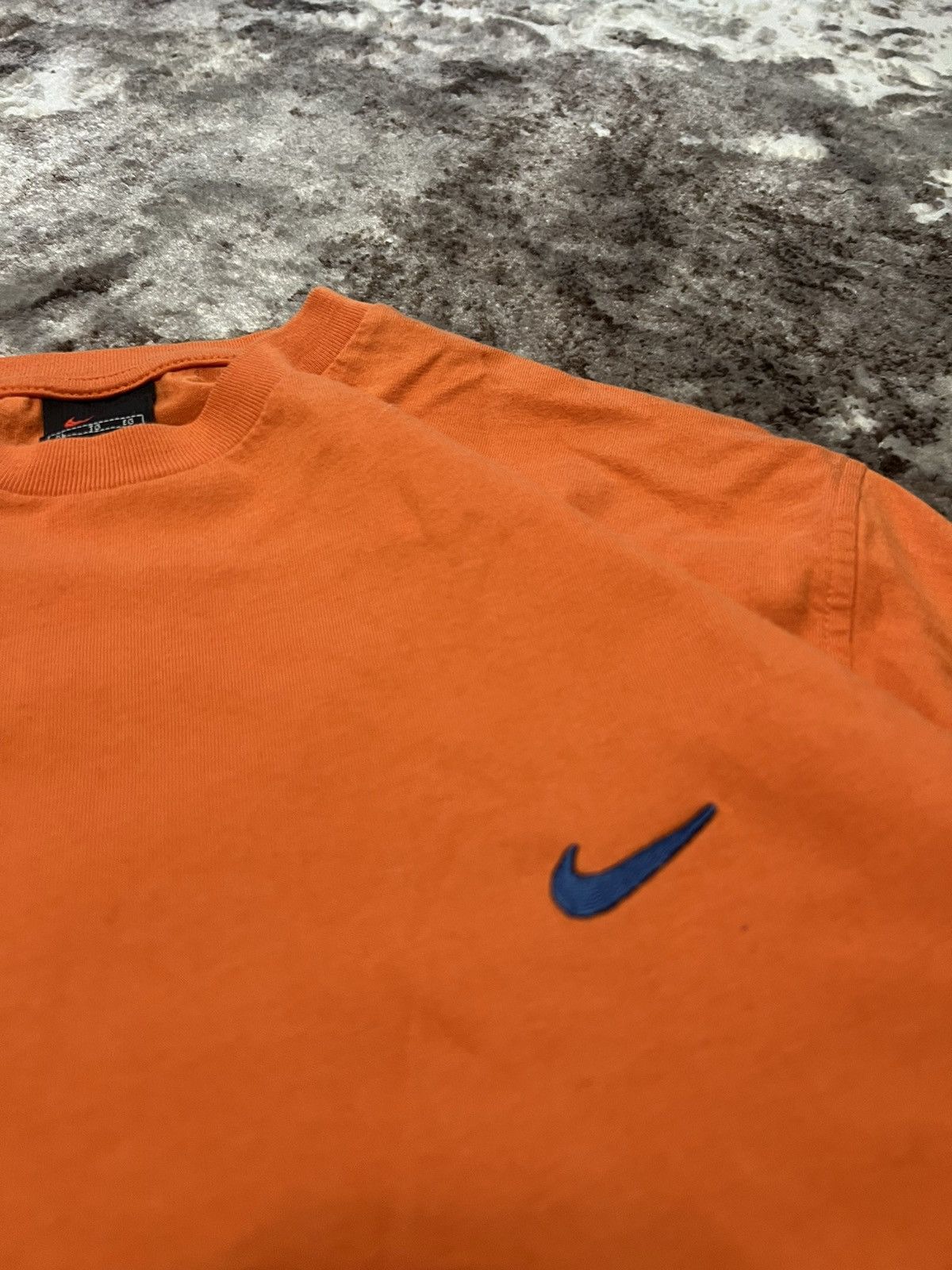 Nike × Vintage Vintage 90s Nike Orange 🍊 Swoosh logo Baggy t shirt Size US L / EU 52-54 / 3 - 3 Thumbnail