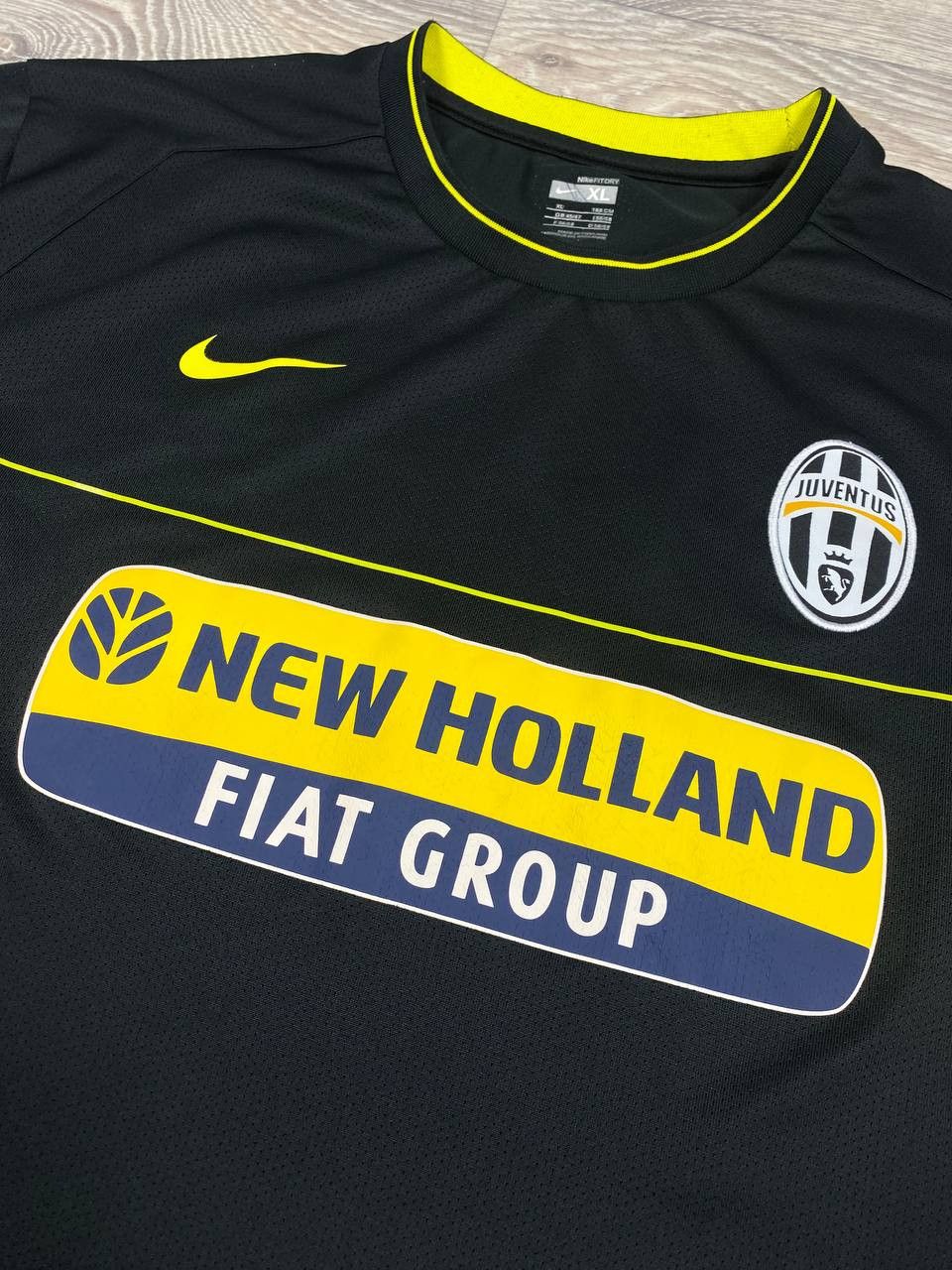 Nike Juventus football training shirt Nike total 90 Size US XL / EU 56 / 4 - 2 Thumbnail