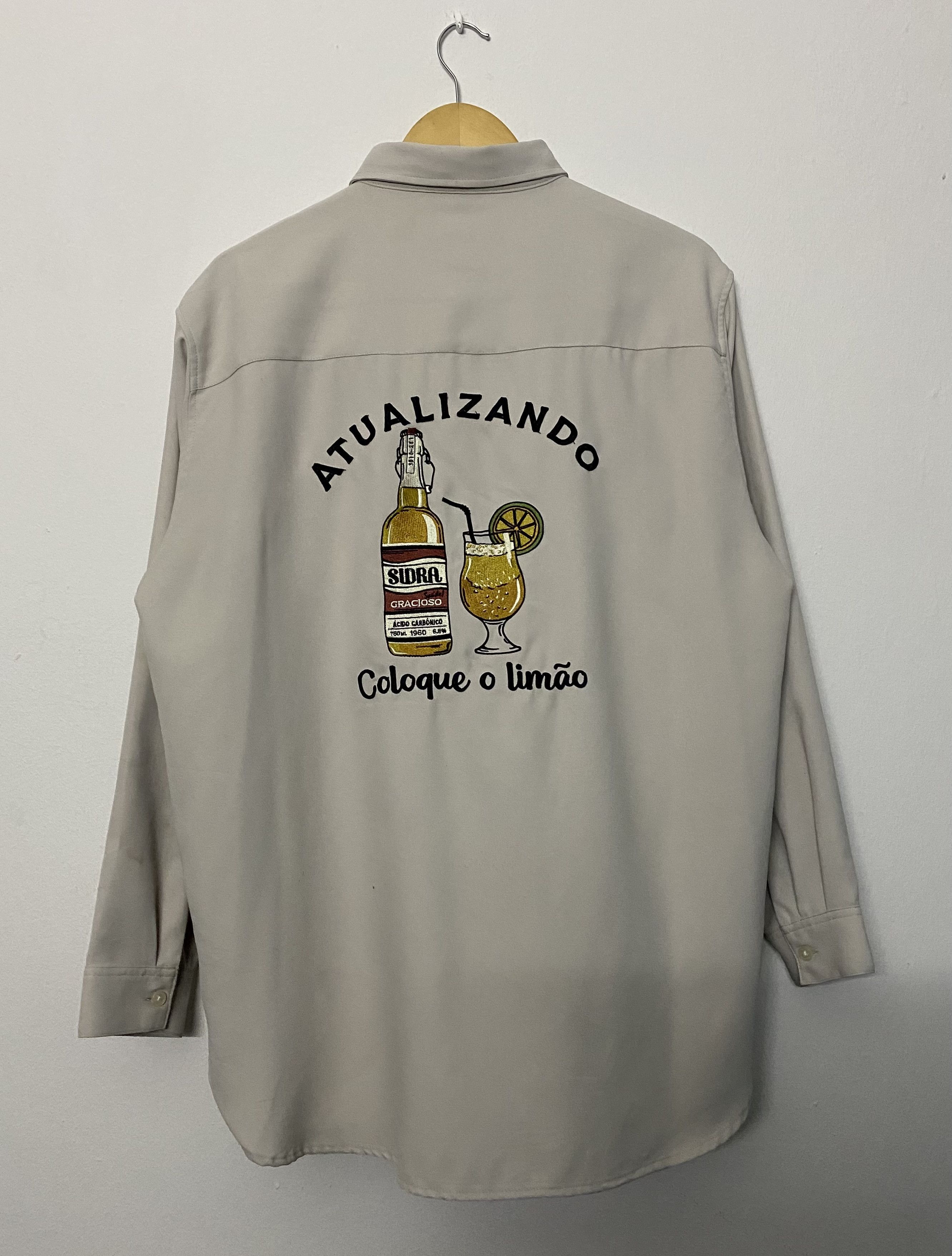Japanese Brand Vintage Back Number "Atualizando" Embroidered Button Up Size US L / EU 52-54 / 3 - 1 Thumbnail