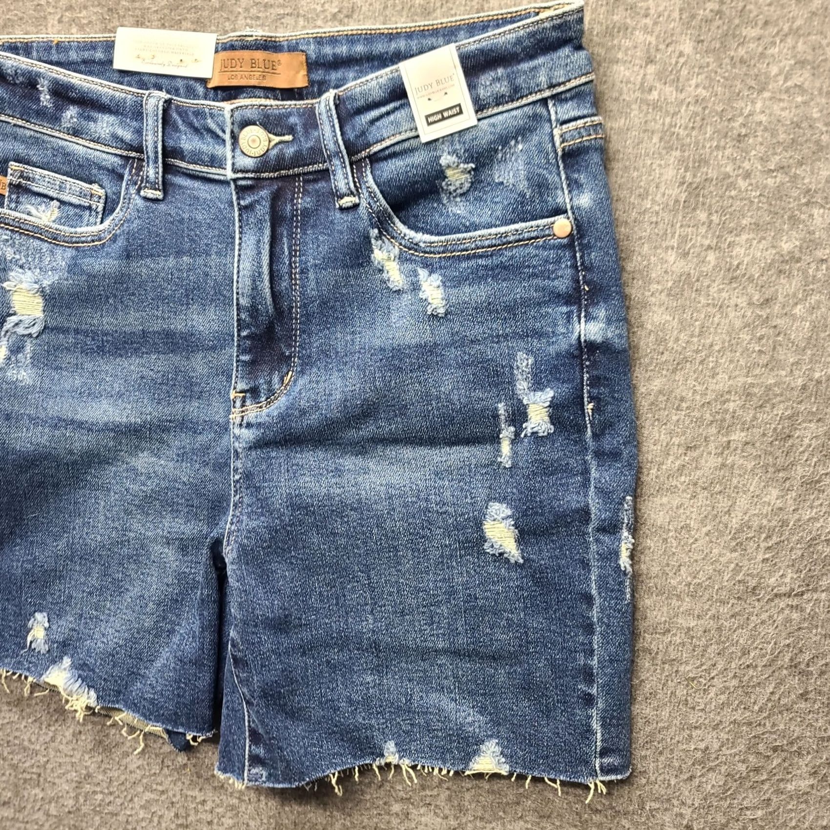 Vintage Judy Blue Shorts Womens L Cut Off Regular High Rise Distressed Stretch Denim 5-Pocket Blue Solid 90s Theme Style Casual Mens Womens Girls Size 36" / US 14 / IT 50 - 7 Thumbnail