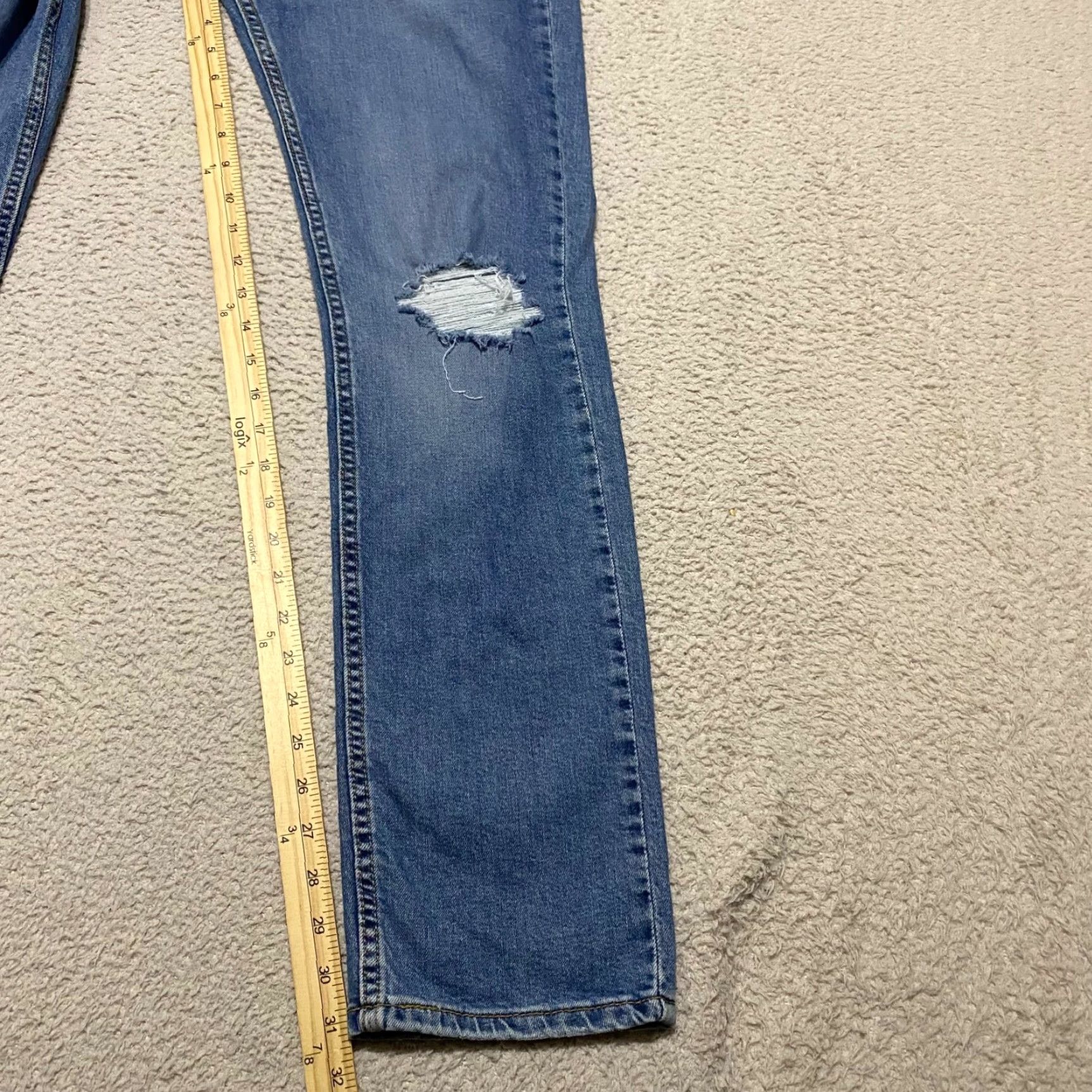 Levi's Levi's 511 Mens Jeans 31x32 Blue Denim Straight Medium Wash Slim Fit Distress Size US 30 / EU 46 - 3 Thumbnail