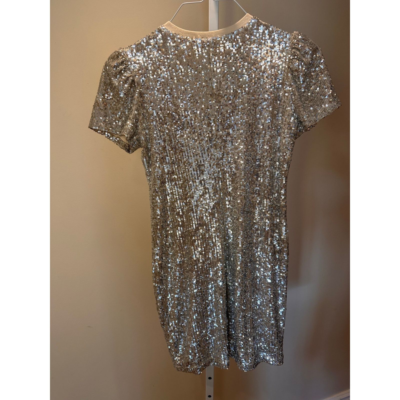 Generation Love NWT Generation Love Donna Sequin Dress Silver size XXS Size XXS / US 00 / IT 34 - 7 Thumbnail