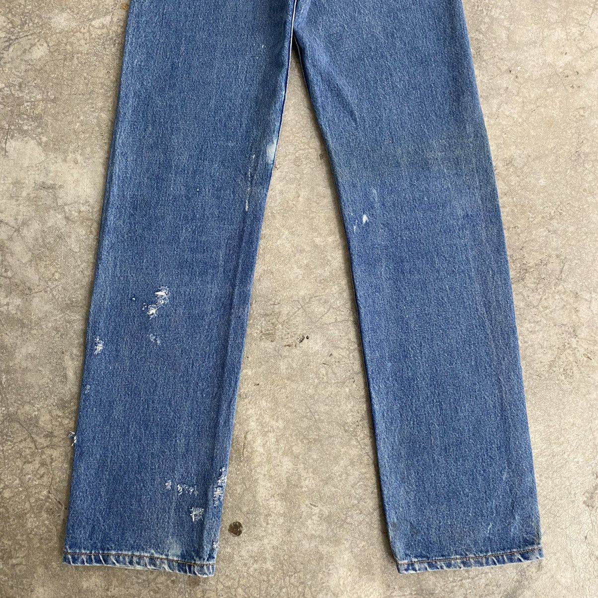 Levi's Size 29x32.5 Vintage 1992 Levis 501 Faded Blue Stained Jeans Size US 29 - 13 Thumbnail