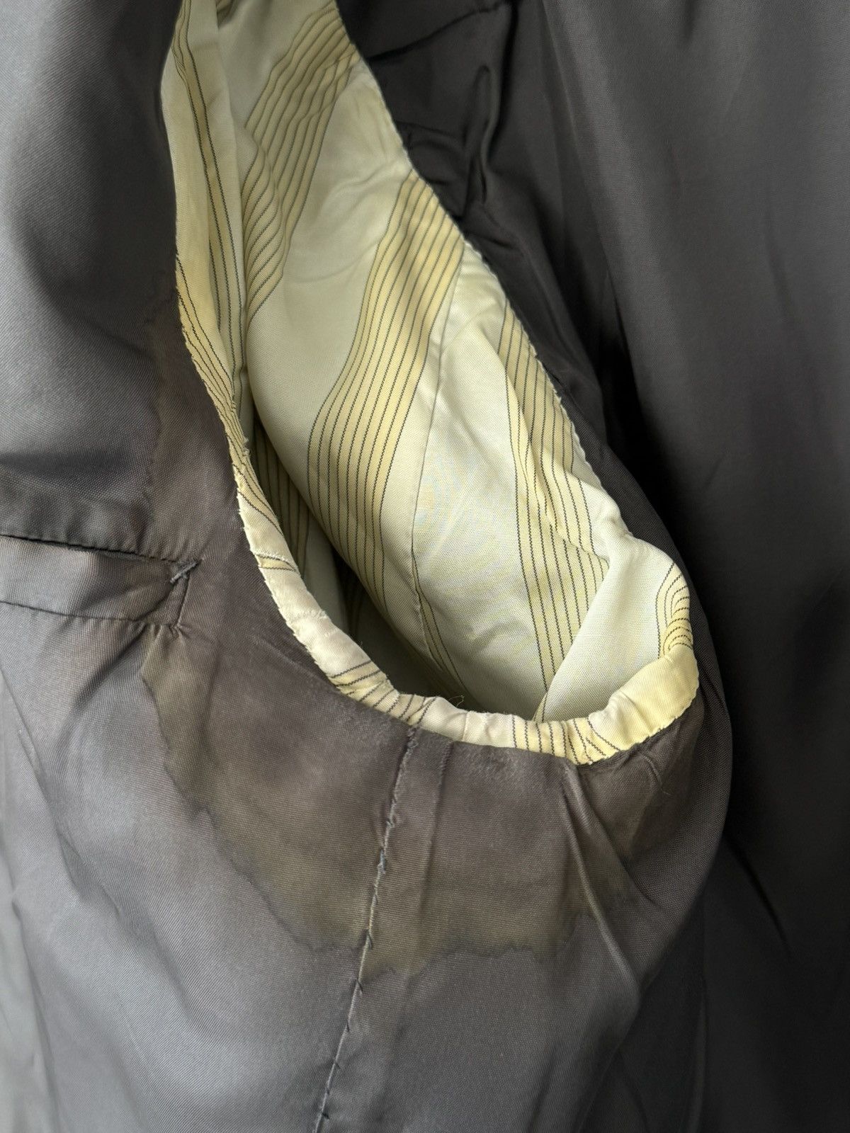 Vintage 1960s Austrian Style Single Breasted HBT Two Button Suit Size 42R - 8 Thumbnail