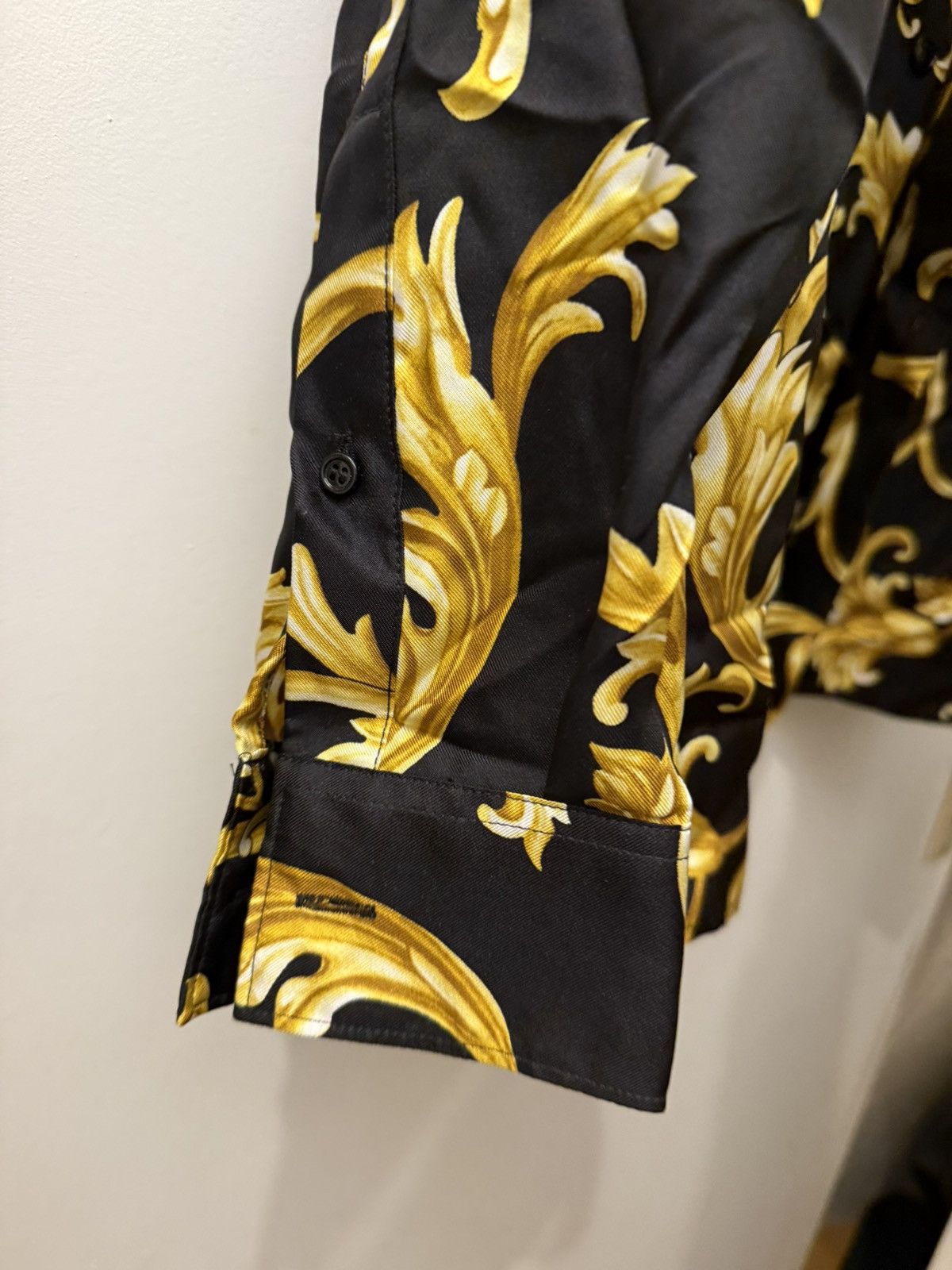 Versace Versace Shirt Black Gold Size US XS / EU 42 / 0 - 3 Thumbnail