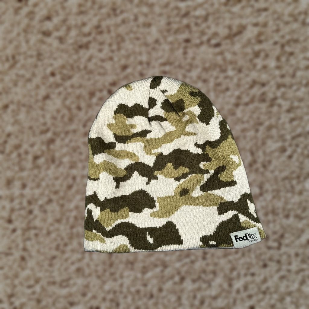 Vintage Camo Beanie Toque Adult One Size Gray Green White Lined Knit Acrylic Size ONE SIZE - 1 Thumbnail