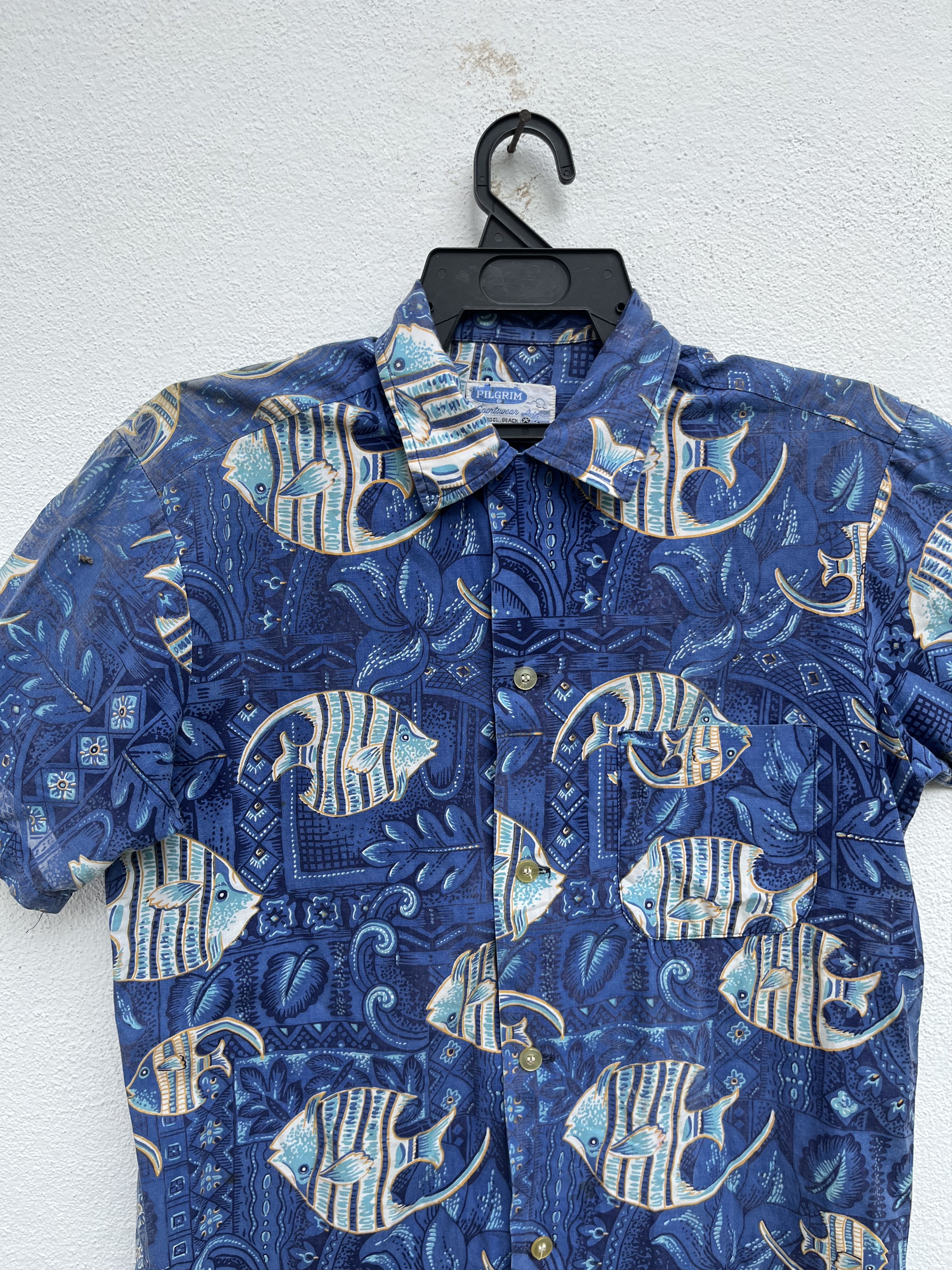 Vintage 80s Roebuck Hawaiian Fish Shirt