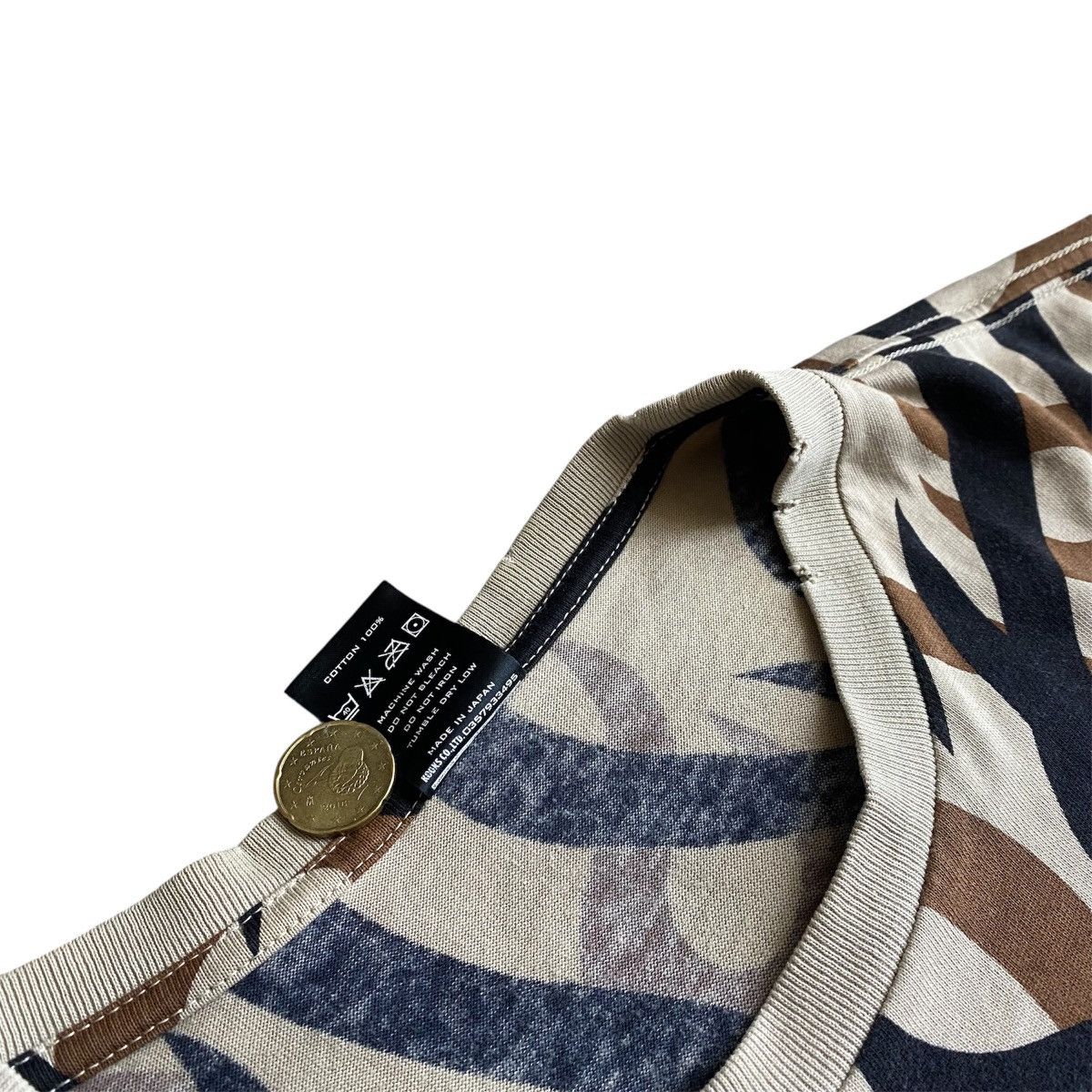 Number (N)ine Number (n)ine aw04 tribal brown tee Size US M / EU 48-50 / 2 - 3 Thumbnail