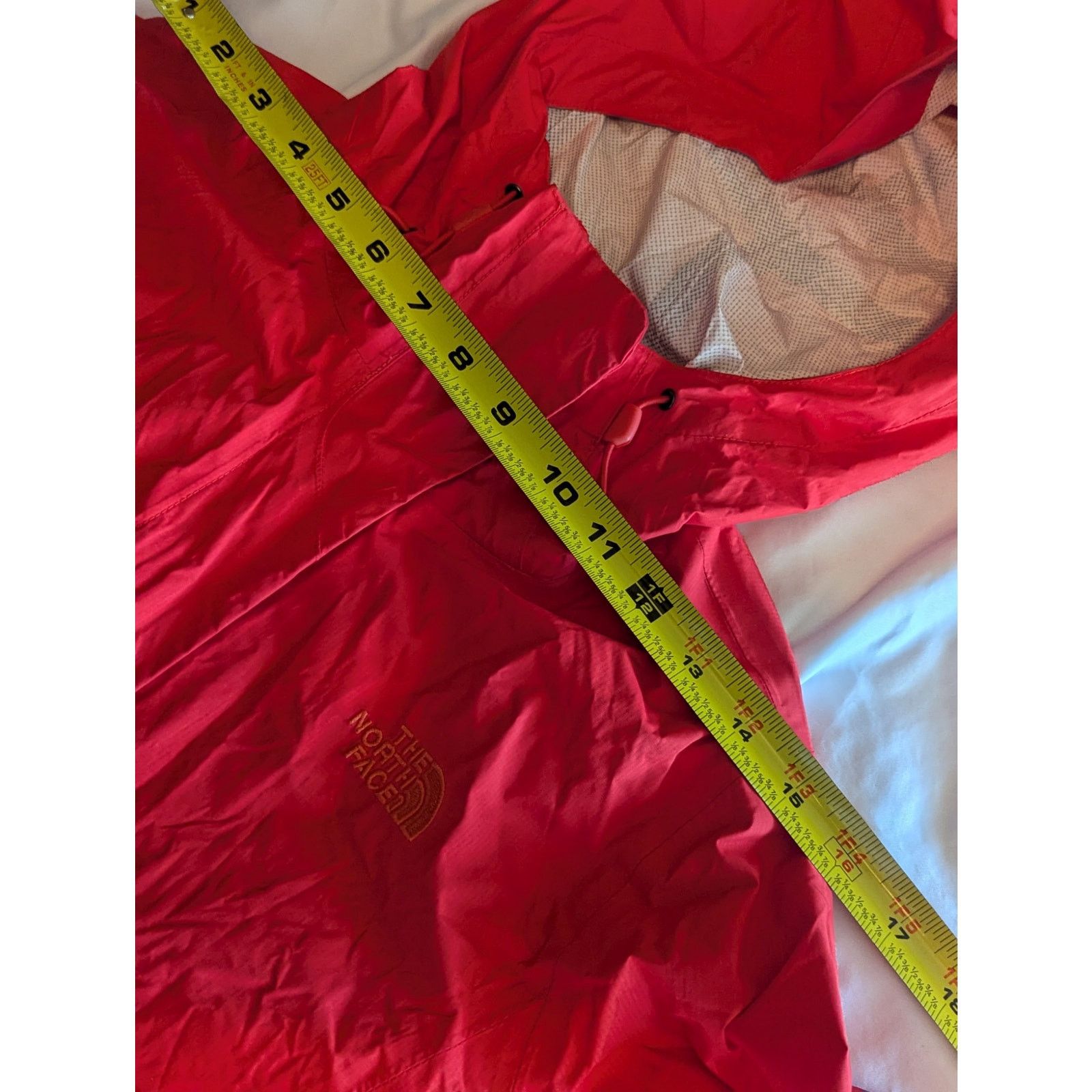 The North Face The North Face Lightweight Packable Rain Jacket Small Womens Size S / US 4 / IT 40 - 12 Thumbnail