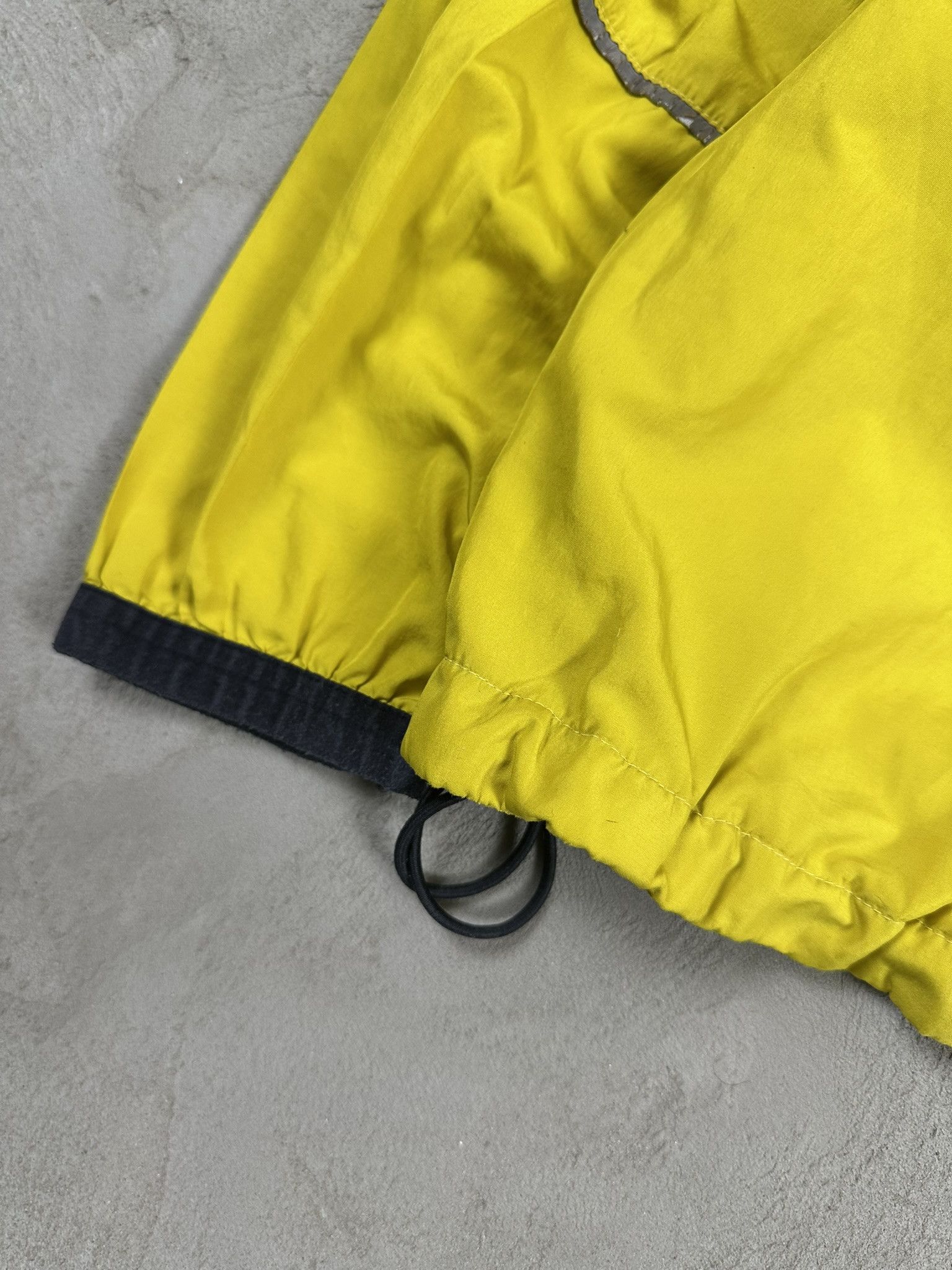 Nike 90s Vintage Nike Tracksuit Nylon Light Boxy Jacket Size US L / EU 52-54 / 3 - 8 Thumbnail