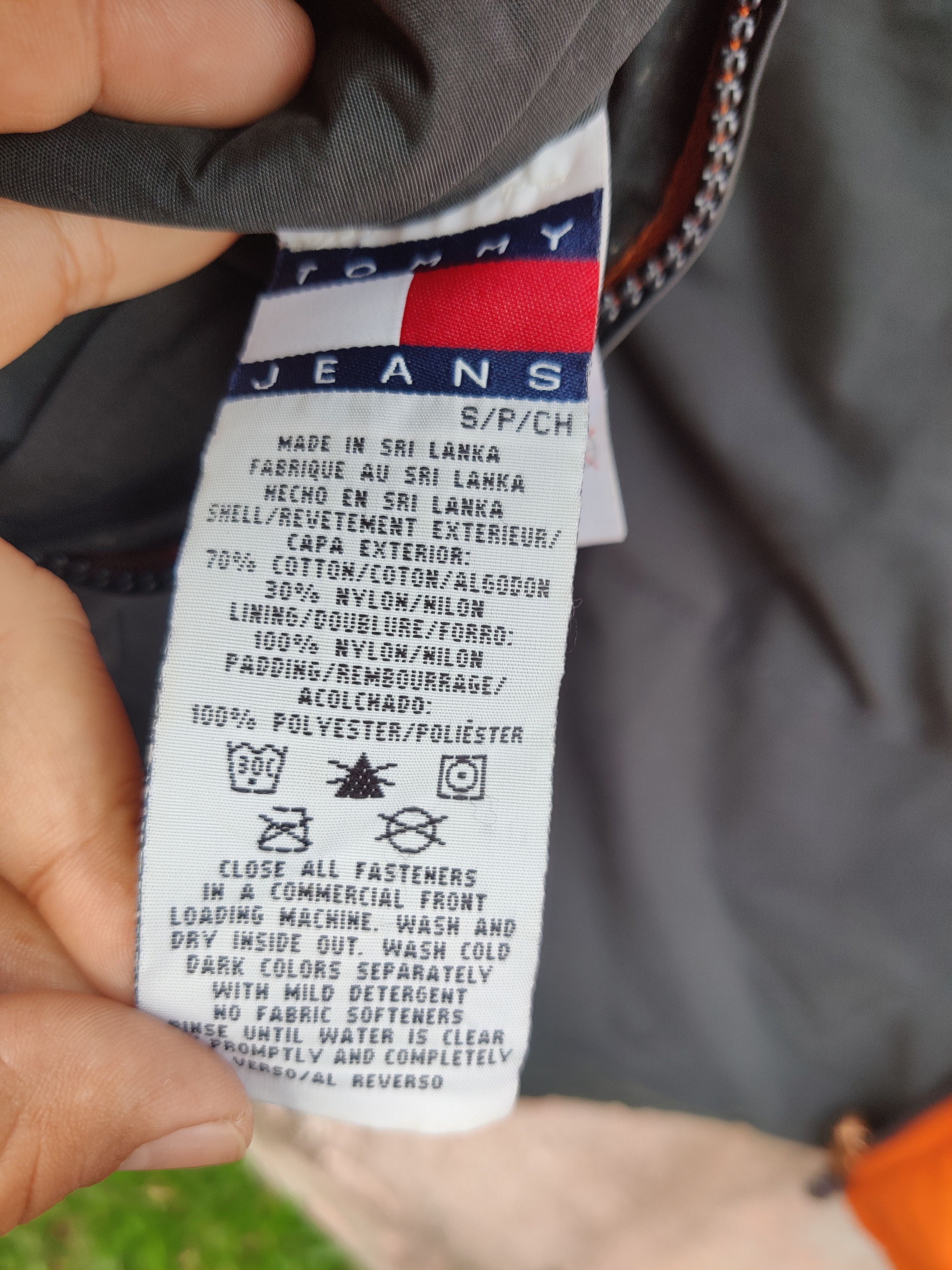 Tommy Hilfiger Vintage Reversible Tommy Hilfiger Jeans Vest Puffer Jacket Size US M / EU 48-50 / 2 - 11 Thumbnail