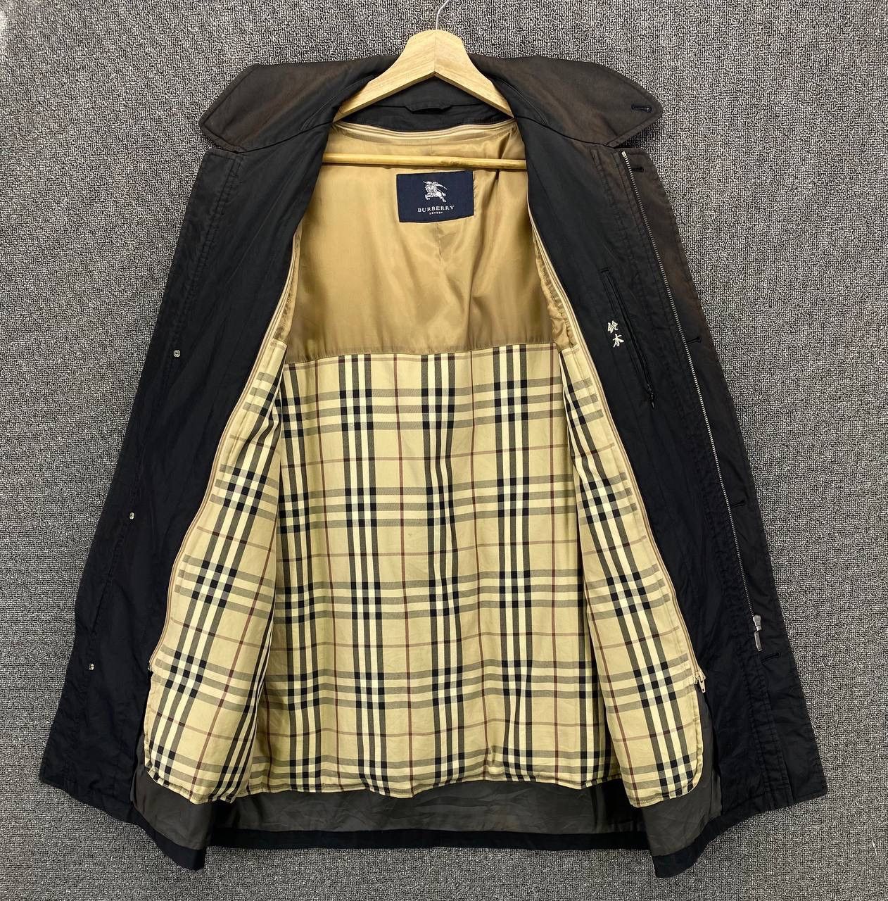 Burberry × Vintage Vintage Burberry London Nova Check Rare Coat Jacket Size US L / EU 52-54 / 3 - 8 Thumbnail