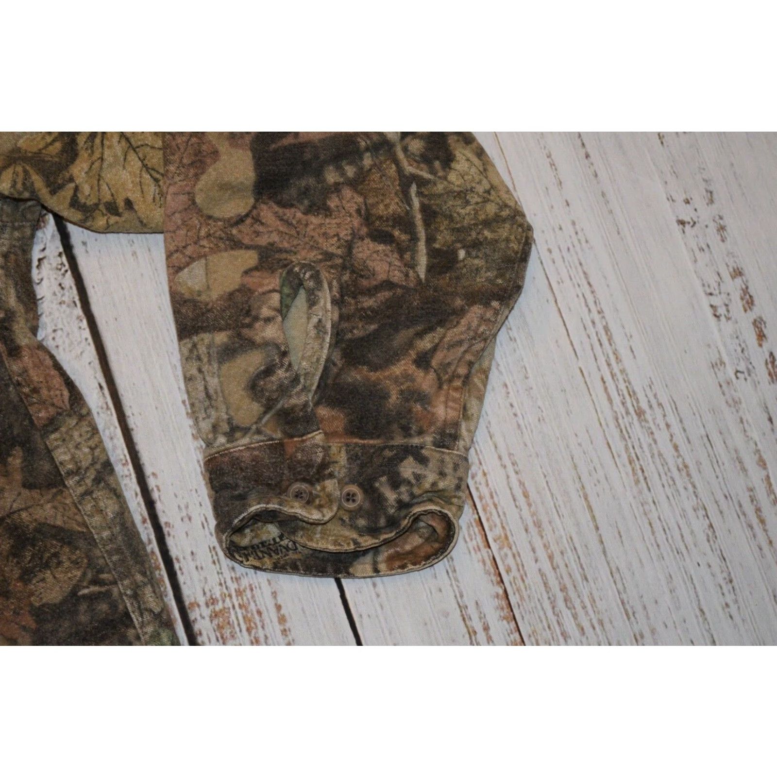 Vintage VINTAGE Woolrich Camouflage ChamOis Shirt Advantage Timbe CAMOUFLAGE Size L Large FADED Shirt Mens Size US L / EU 52-54 / 3 - 2 Thumbnail