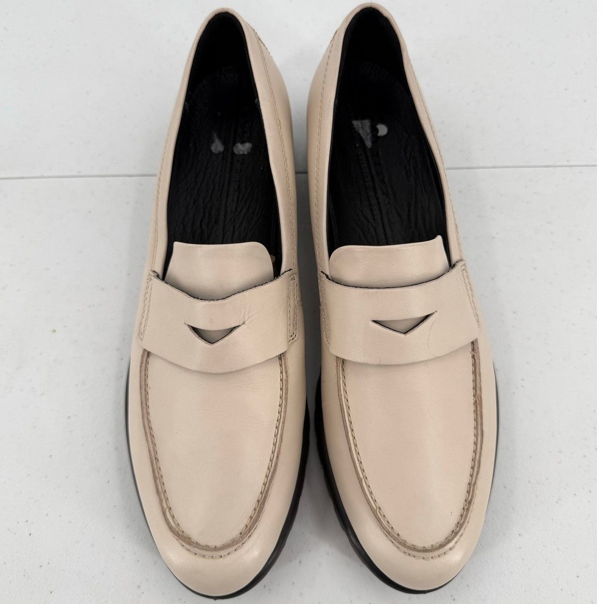 Ecco NEW ECCO Women's Modtray Beige Leather Penny Loafer Size 10 Size US 10 / IT 40 - 5 Thumbnail