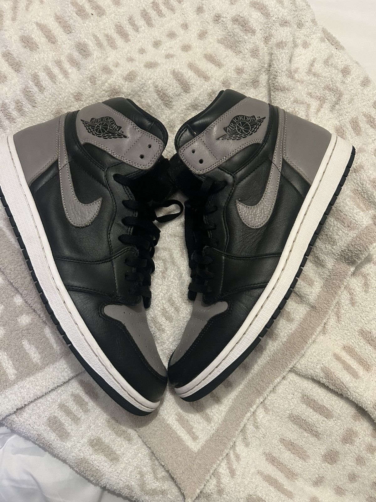 Jordan Brand Air Jordan 1 high shadow Size US 15 / EU 48 - 2 Thumbnail