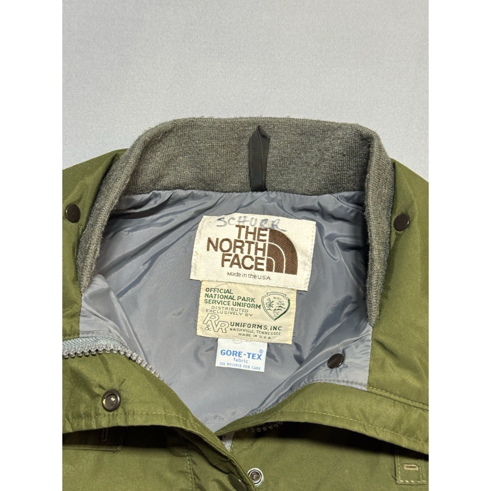 The North Face VINTAGE The North Face National Park Service Uniform Zip Up Jacket Men M Green Windbreaker 1990s Size US M / EU 48-50 / 2 - 3 Thumbnail