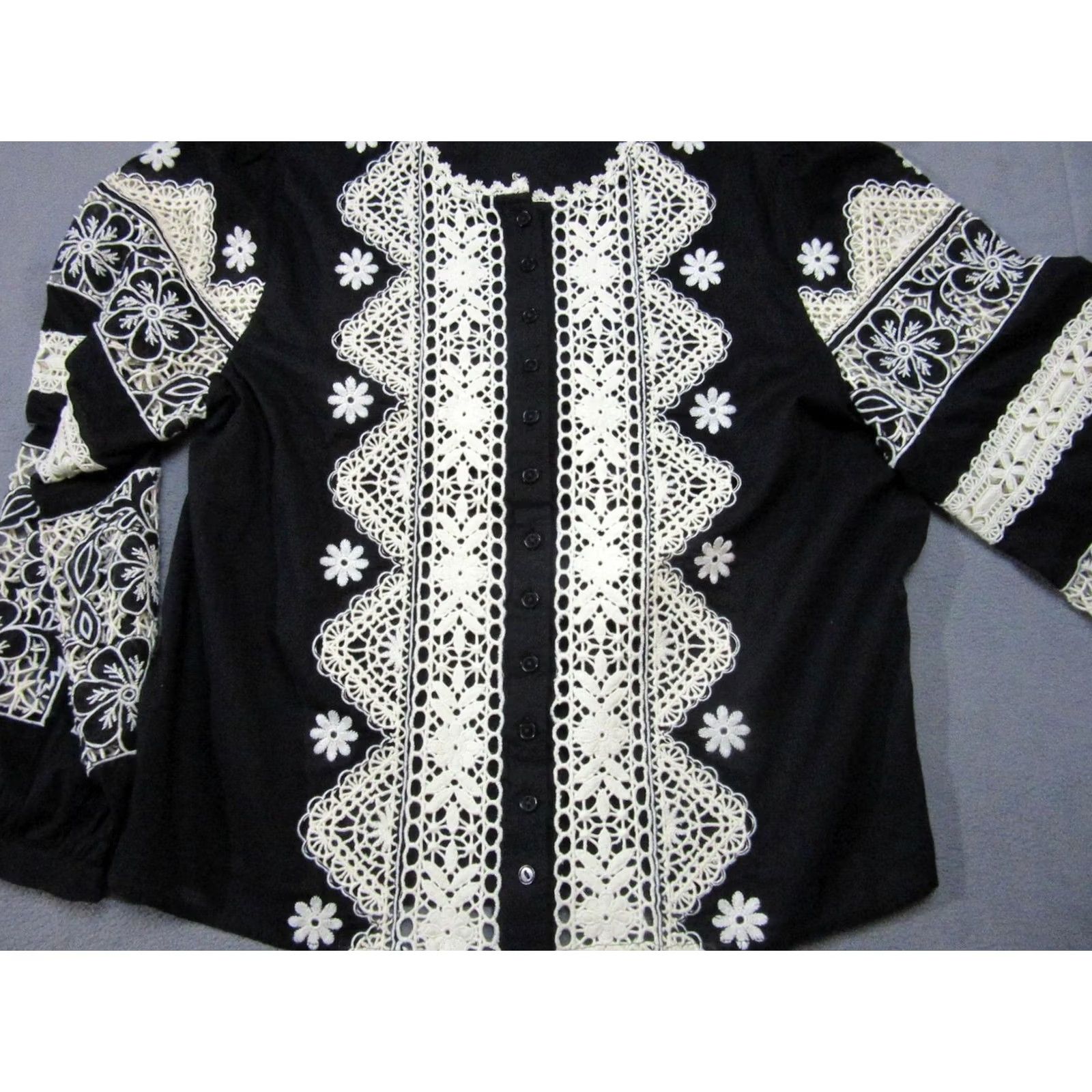 Vintage Jade Blouse Womens Large Black White Crochet Embroidered Floral Button Boho Shirt Size L / US 10 / IT 46 - 3 Thumbnail