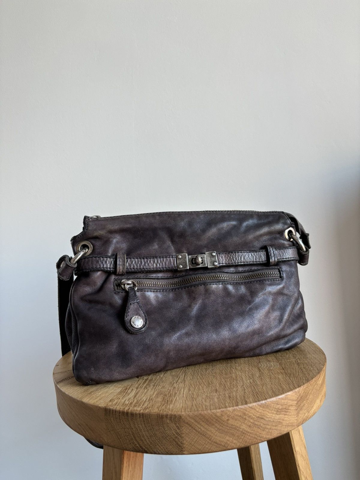 Vintage Vintage Mer Du Sud Leather Croosbody Bag Size ONE SIZE - 2 Thumbnail