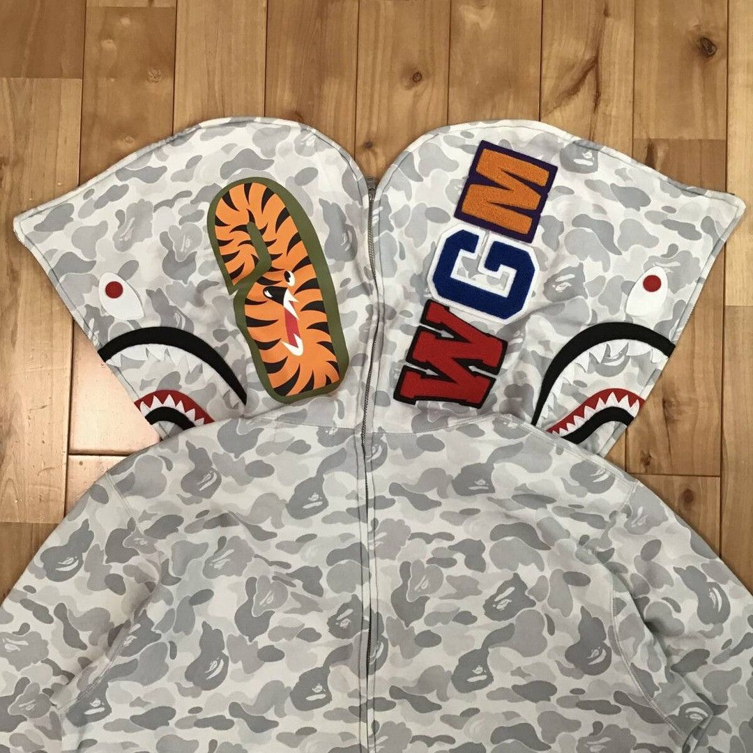 Bape 🔥Harajuku Store Camo🔥 BAPE Separate shark full zip hoodie Size US XL / EU 56 / 4 - 2 Thumbnail