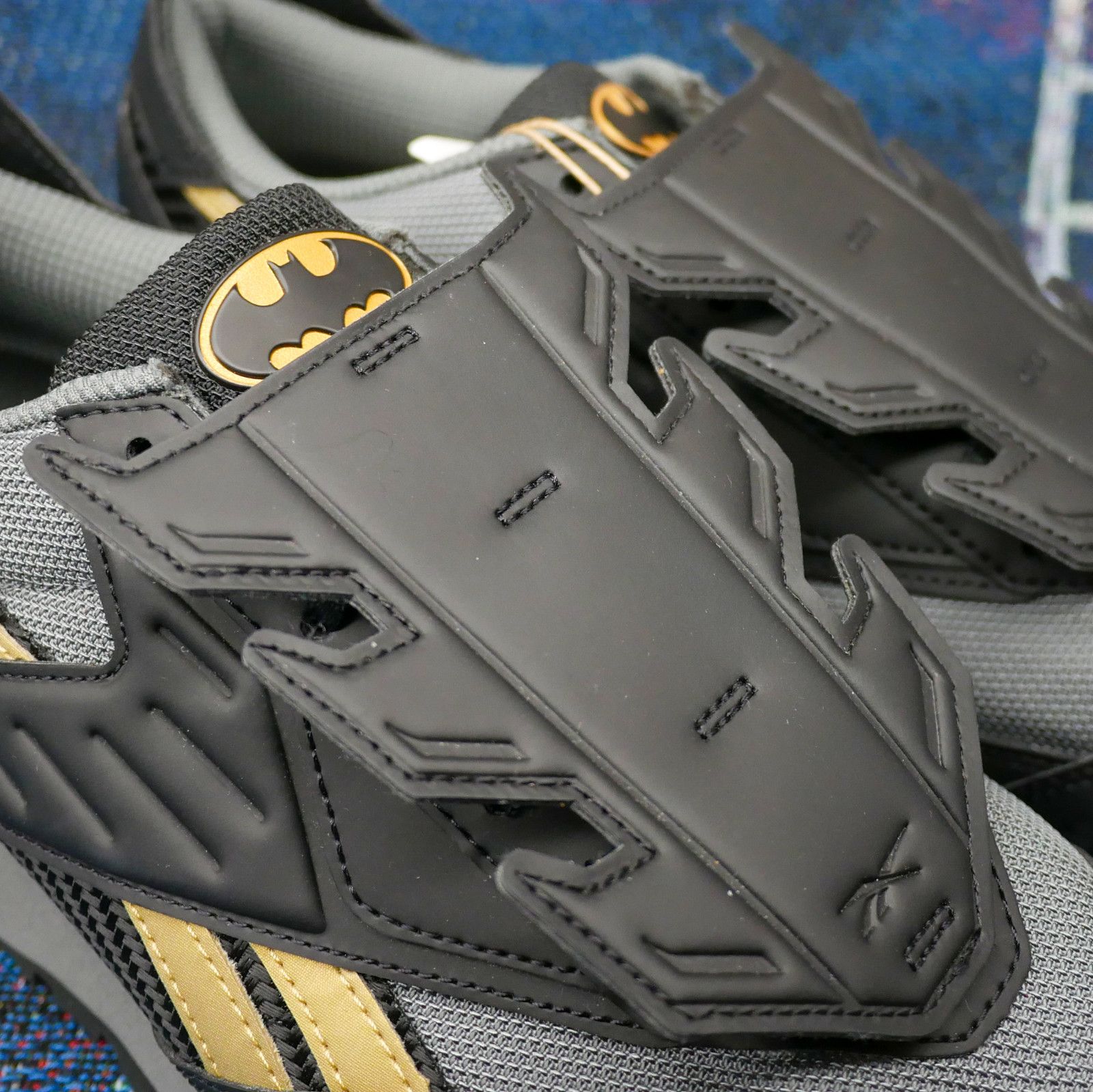 DC × DC Comics × Reebok Reebok x DC Comics Batman LX 2200 Size US 11.5 / EU 44-45 - 1 Thumbnail