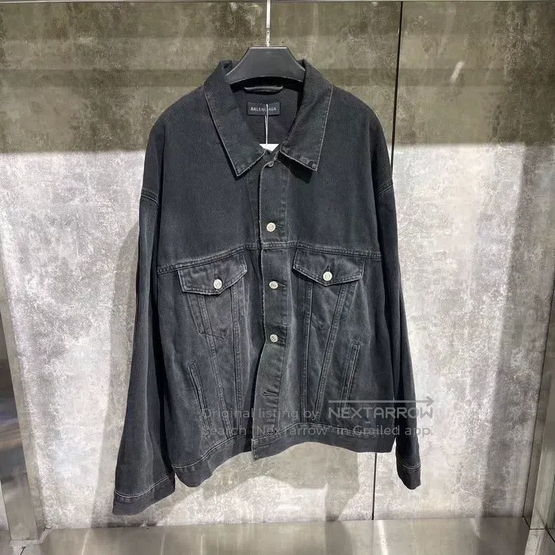 Balenciaga Balenciaga Graffiti double B denim jacket Size US S / EU 44-46 / 1 - 1 Thumbnail