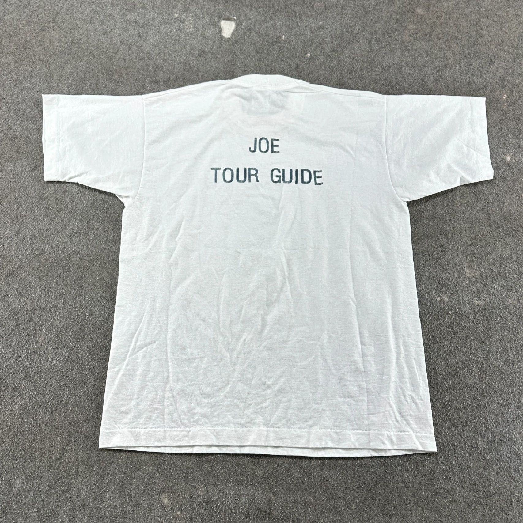 Fruit Of The Loom VINTAGE Far From Home Shirt Men L White Joe Tour Guide Alien Movie Single Stitch Polo? Shirt Size US L / EU 52-54 / 3 - 4 Thumbnail
