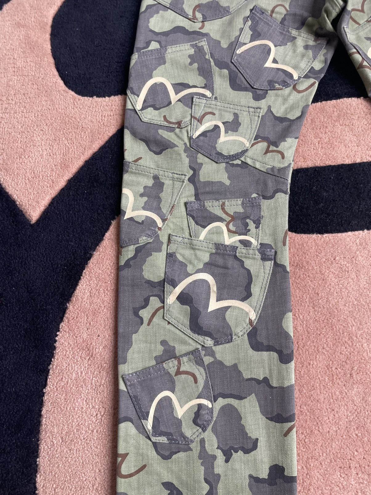 Evisu × Vintage EVISU camo multi-pocket style jeans size：30x32 Size US 30 / EU 46 - 5 Thumbnail